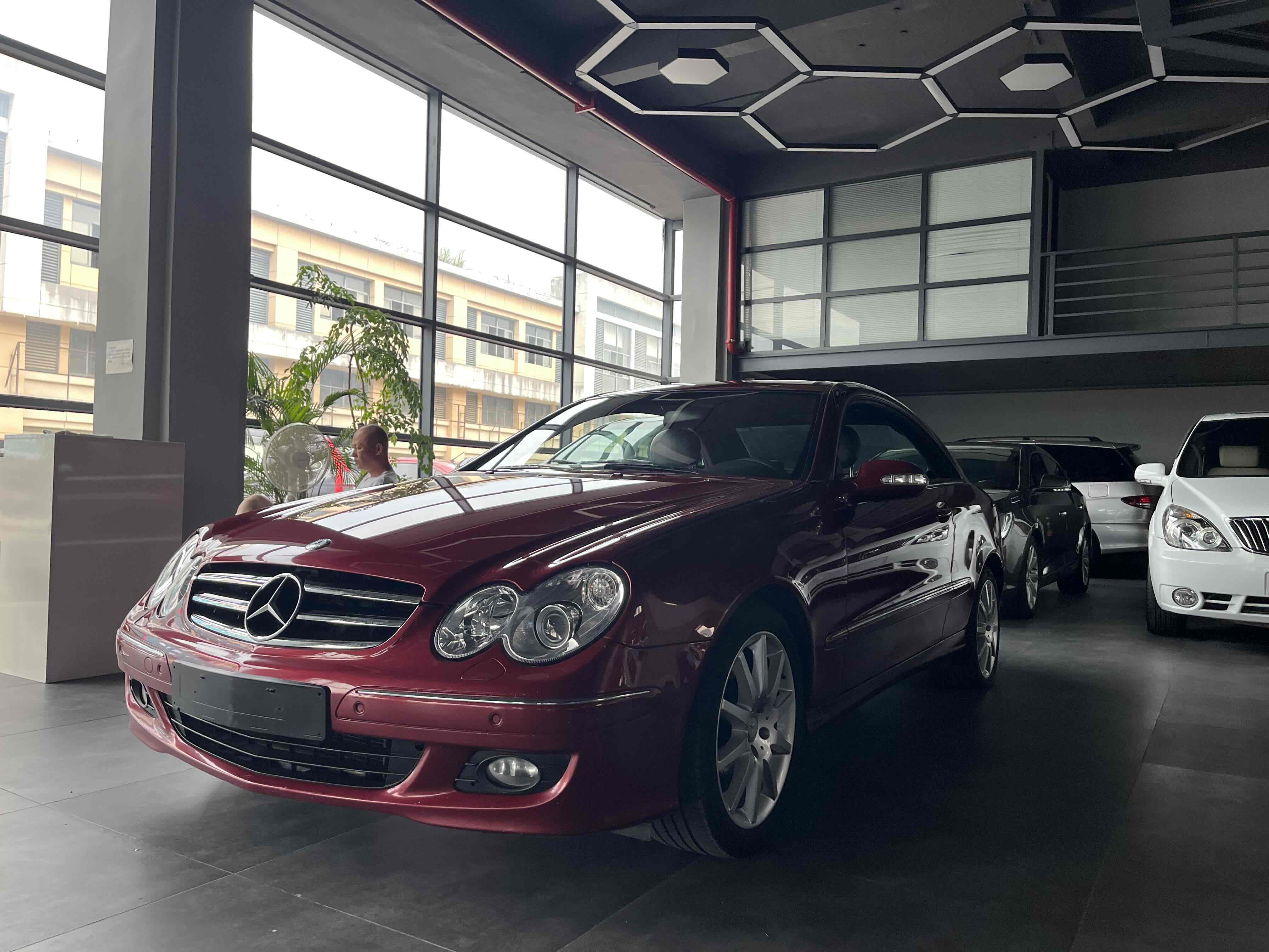 Mercedes-Benz CLK Class 2008 car image #5