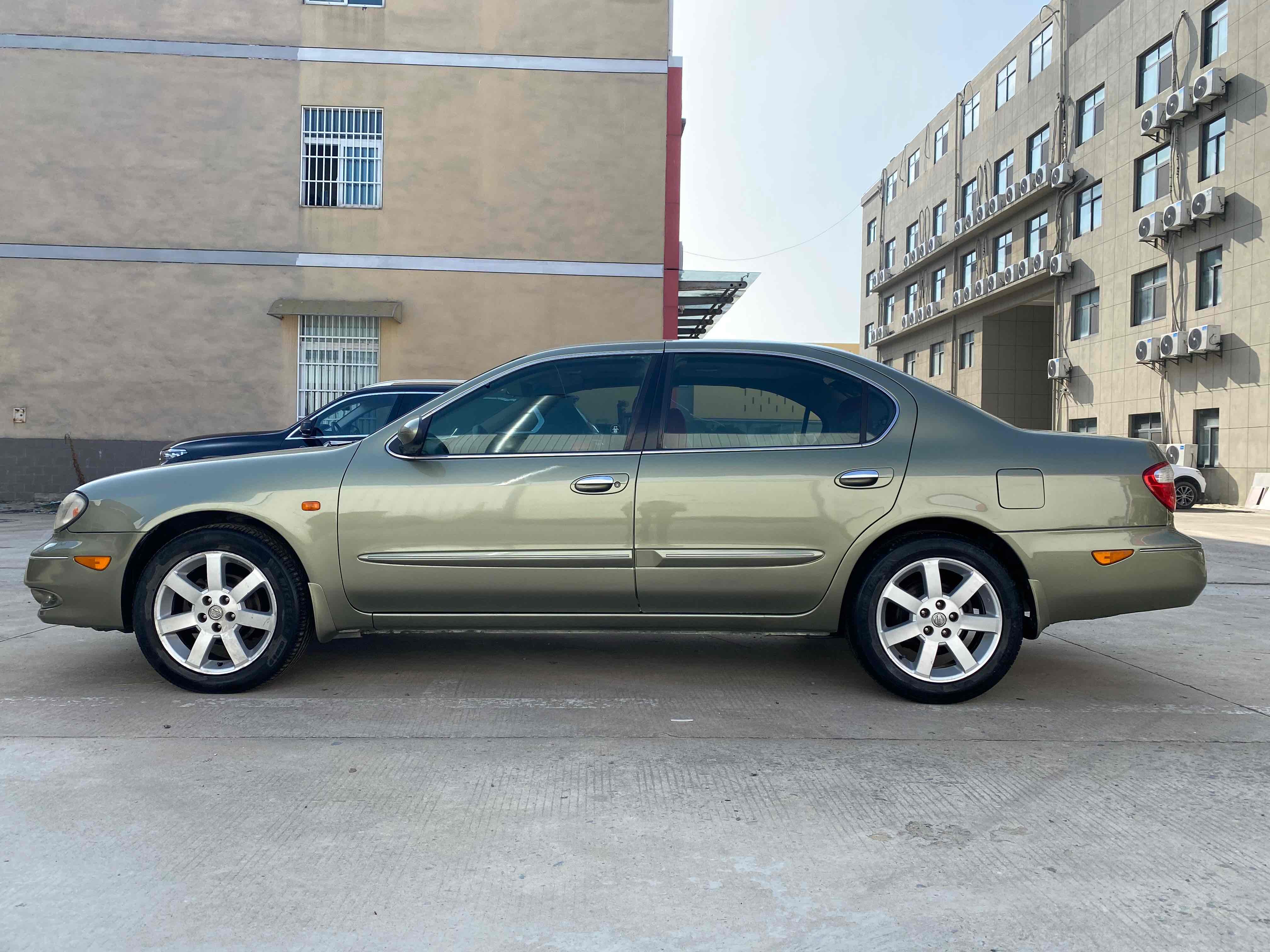 日产 风度 2004 汽车图片 #5