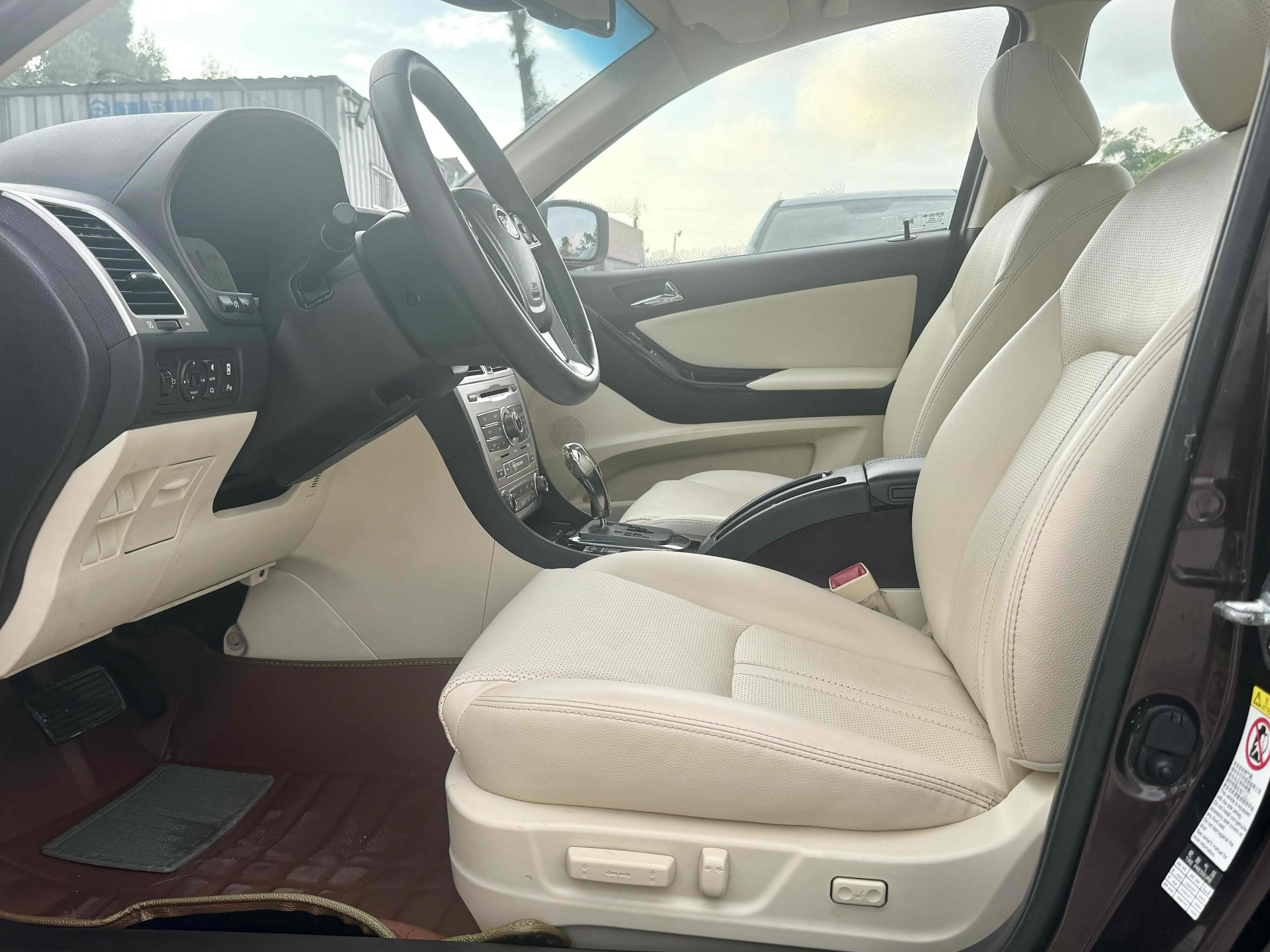 BYD SiRui 2014 #5 BYD SiRui 2014 car image #5