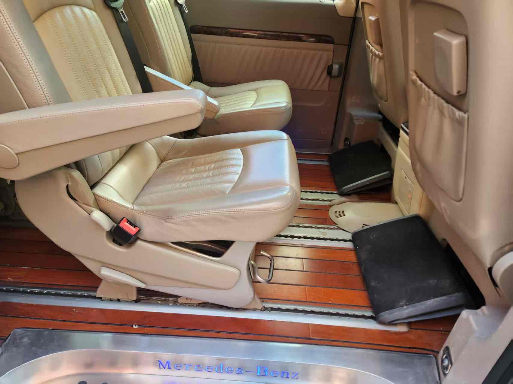 Mercedes-Benz Viano (Imported) 2005 car image #5