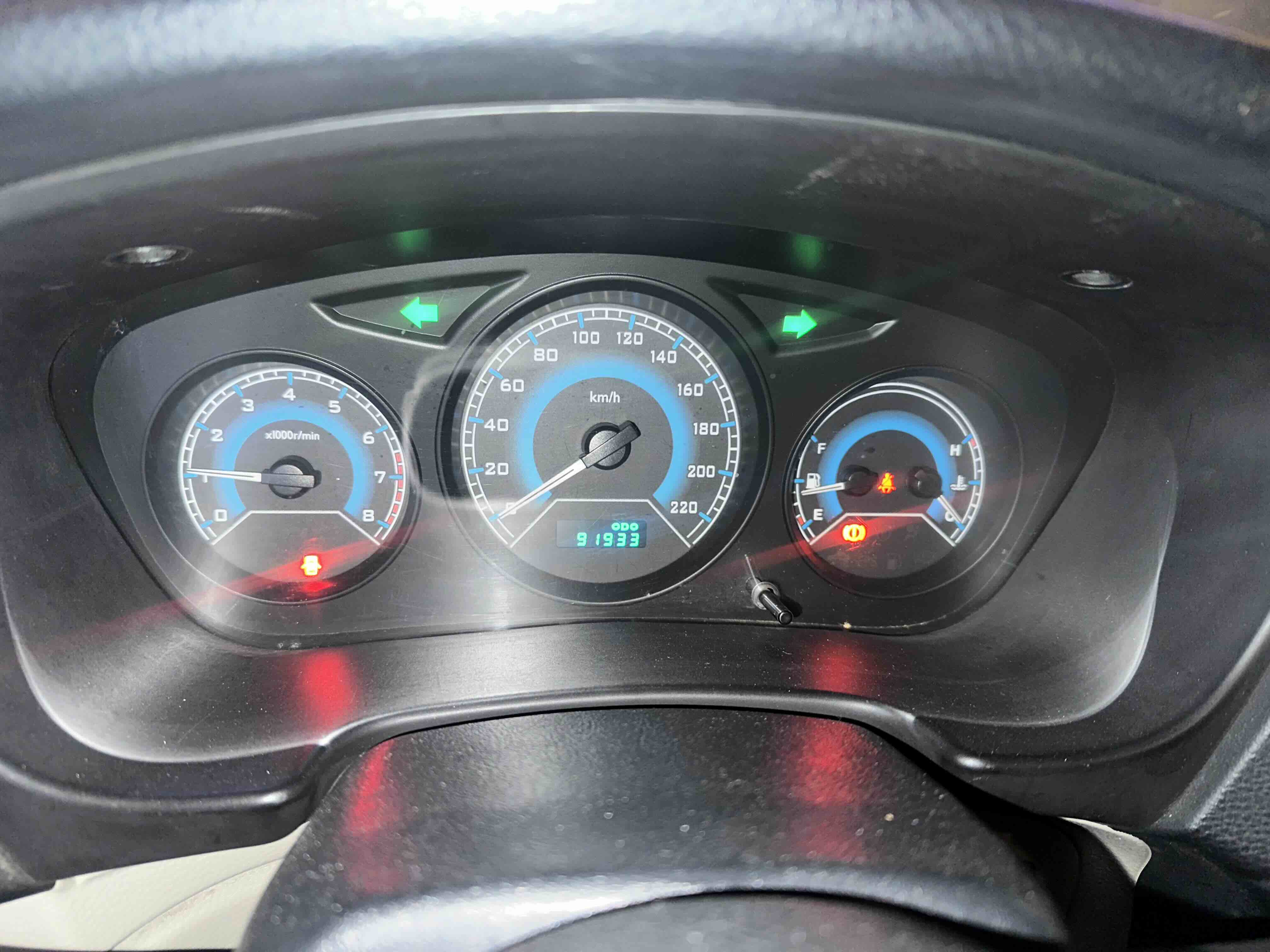 Soueast V3 Lingyue 2015 car image #5