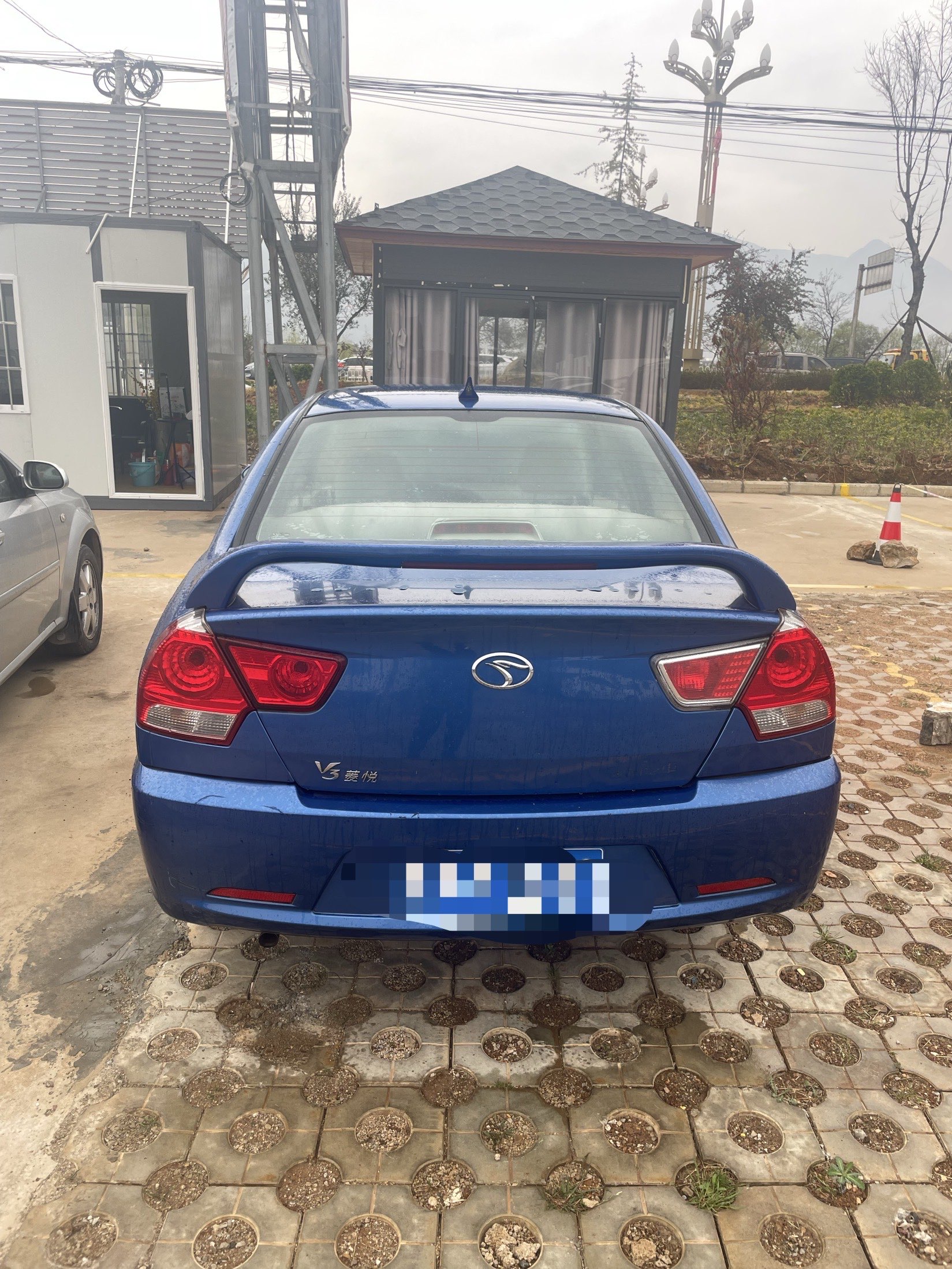 Soueast V3 Lingyue 2012 car image #5