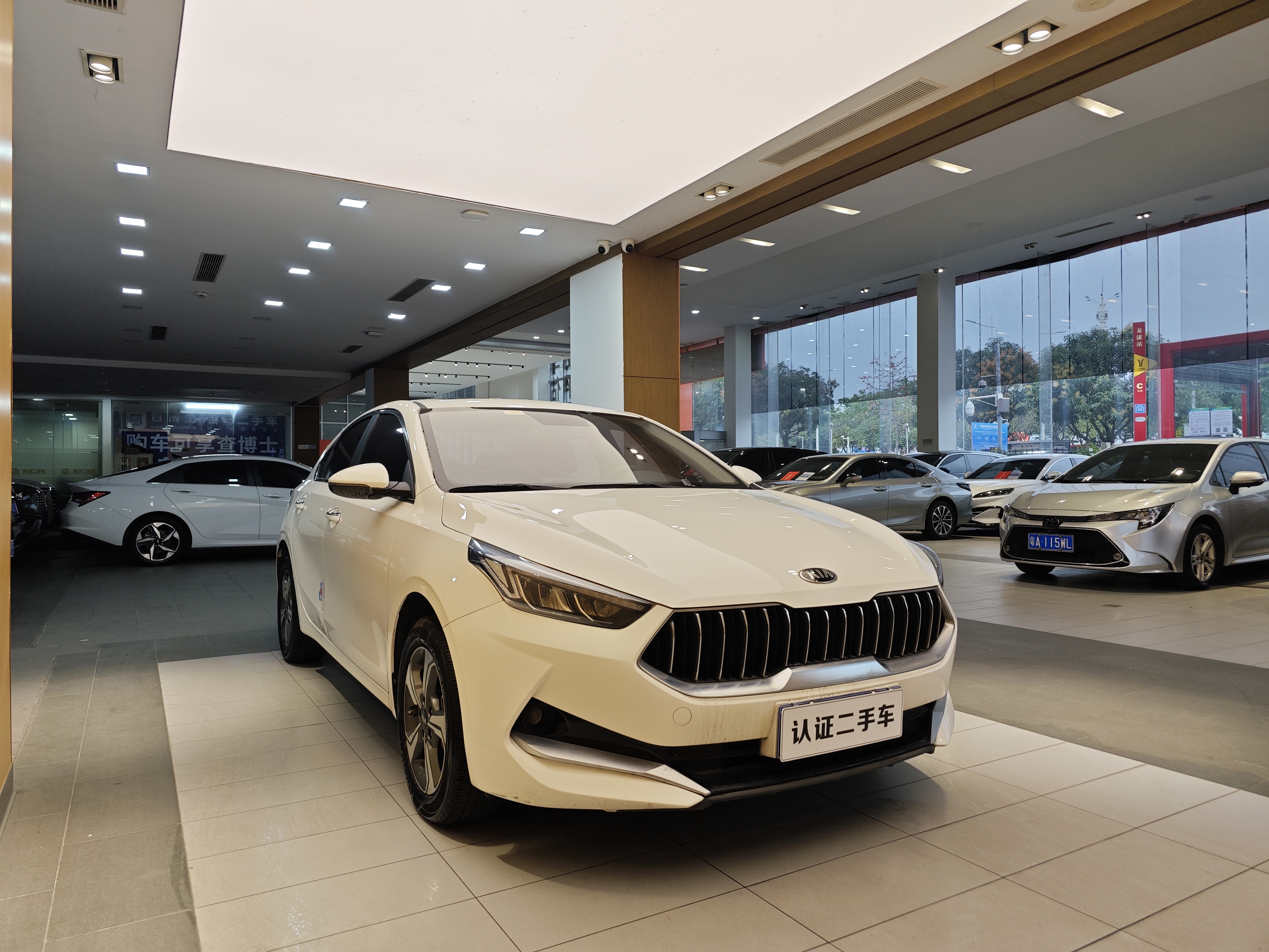 起亚 起亚K3 2020 汽车图片 #5