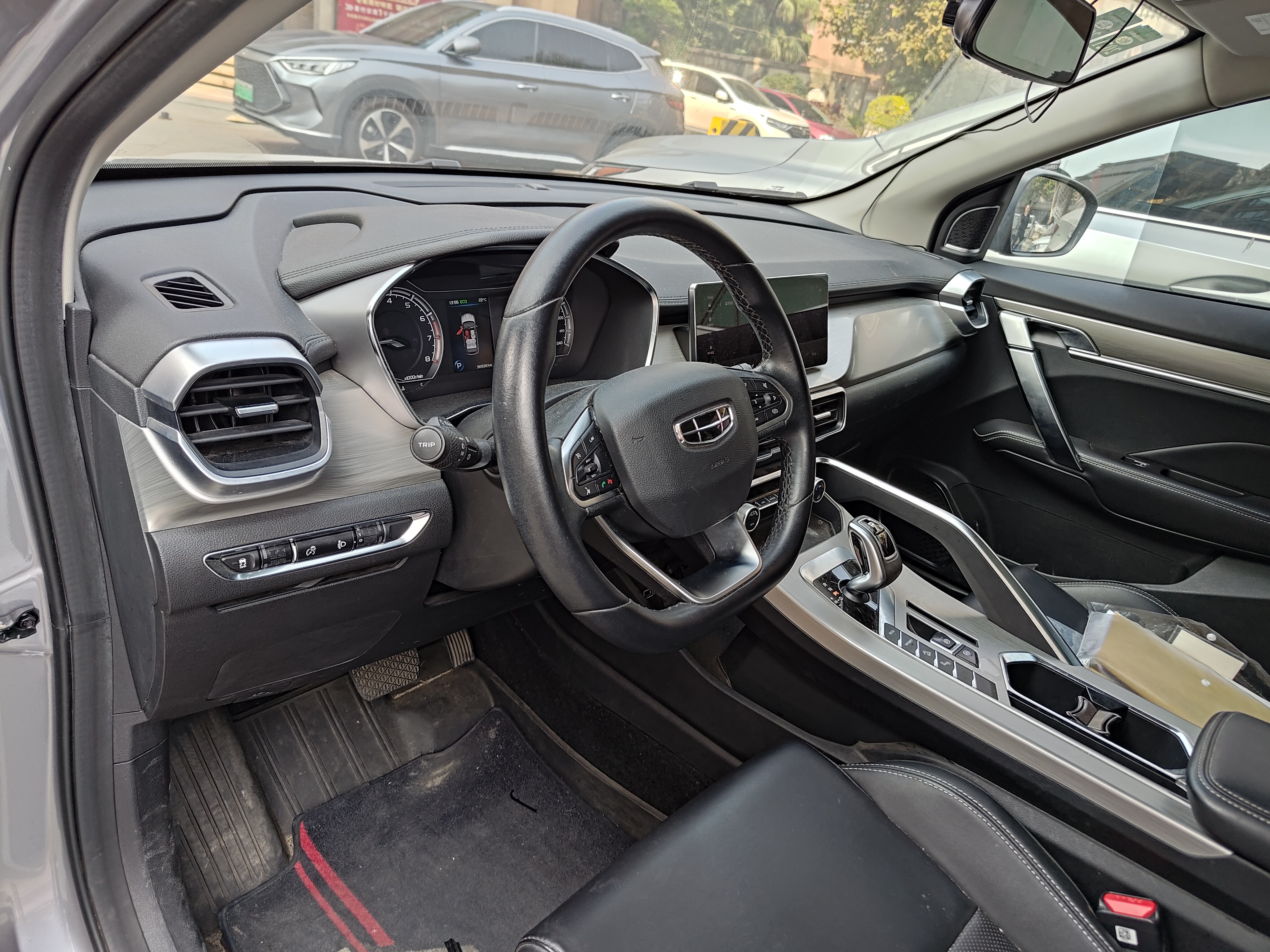 GEELY Coolray 2019 car image #5