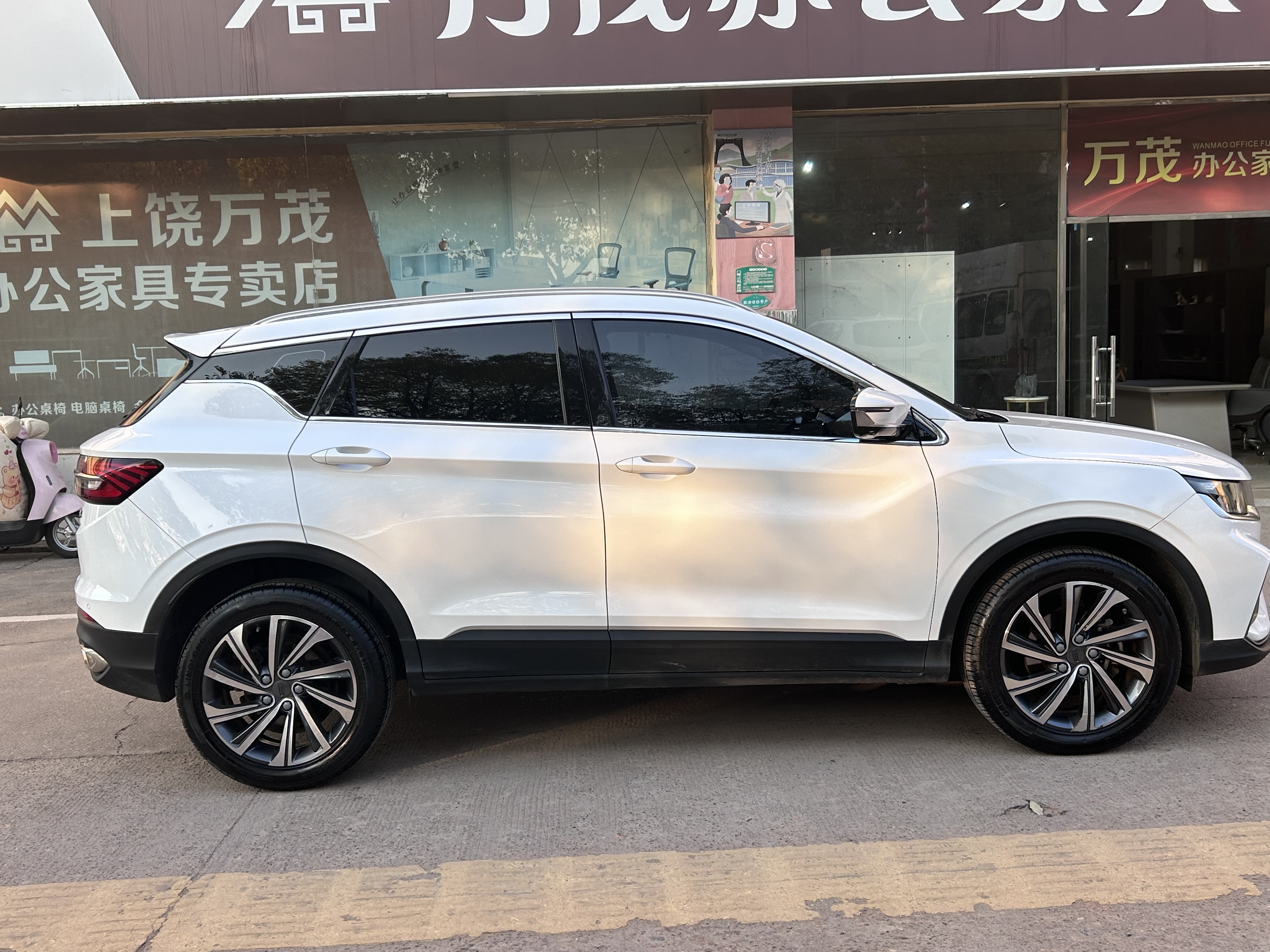 GEELY Coolray 2020 #5 GEELY Coolray 2020 car image #5