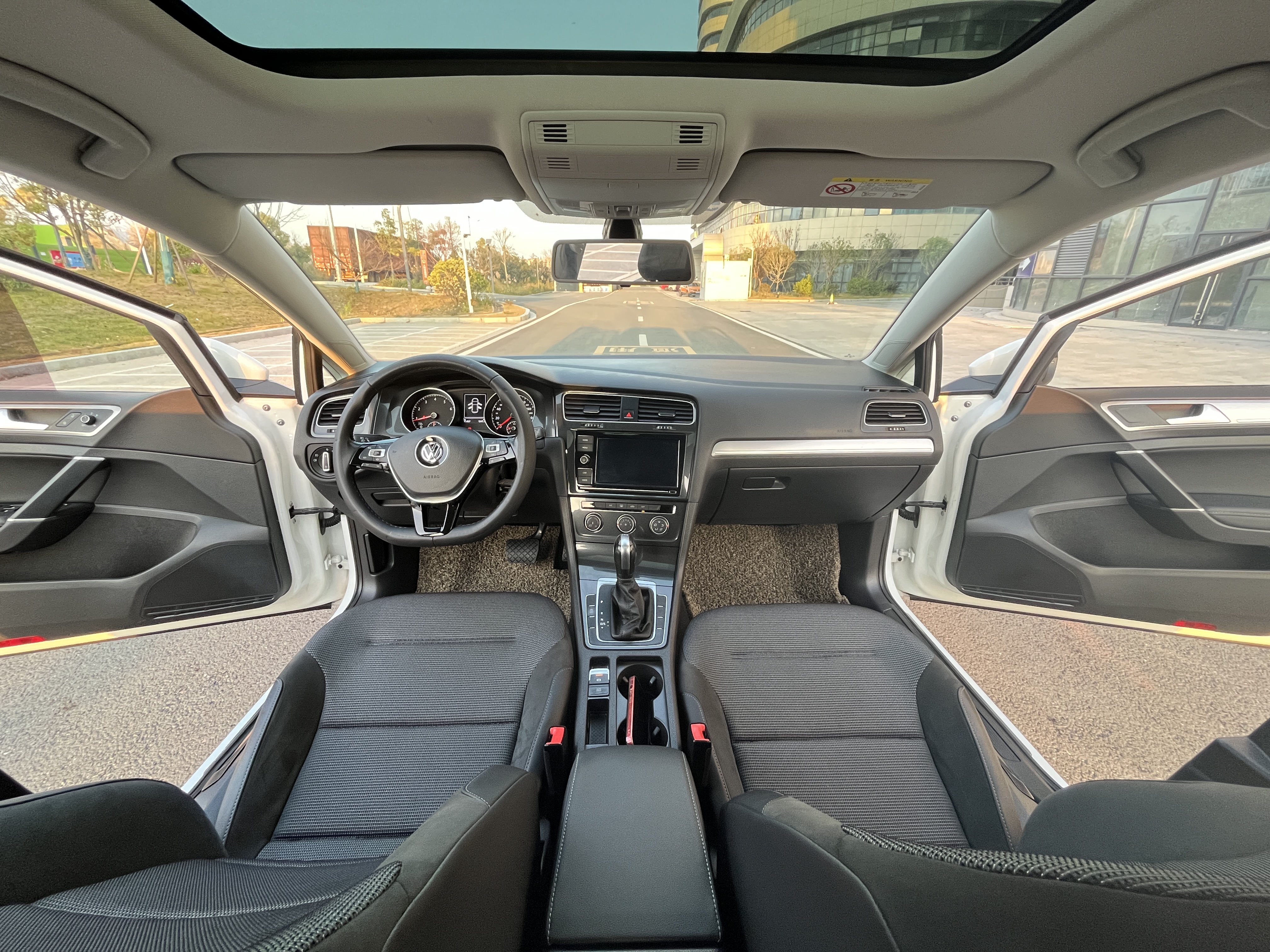 Volkswagen Golf 2019 #5 Volkswagen Golf 2019 car image #5
