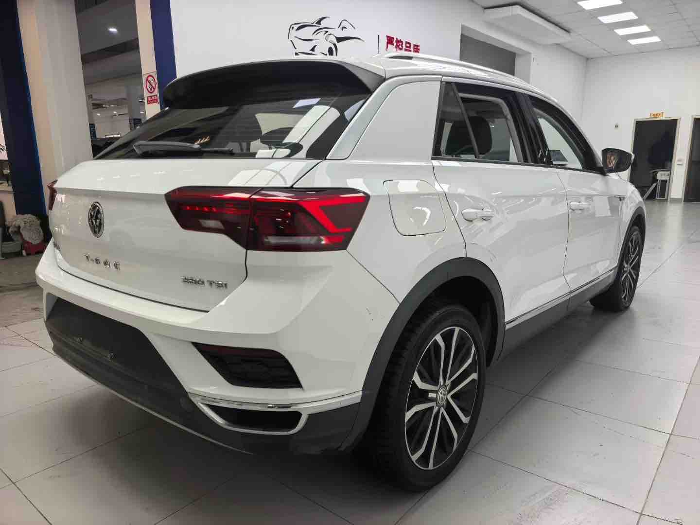 T-Roc 2020 #5 T-Roc 2020 car image #5