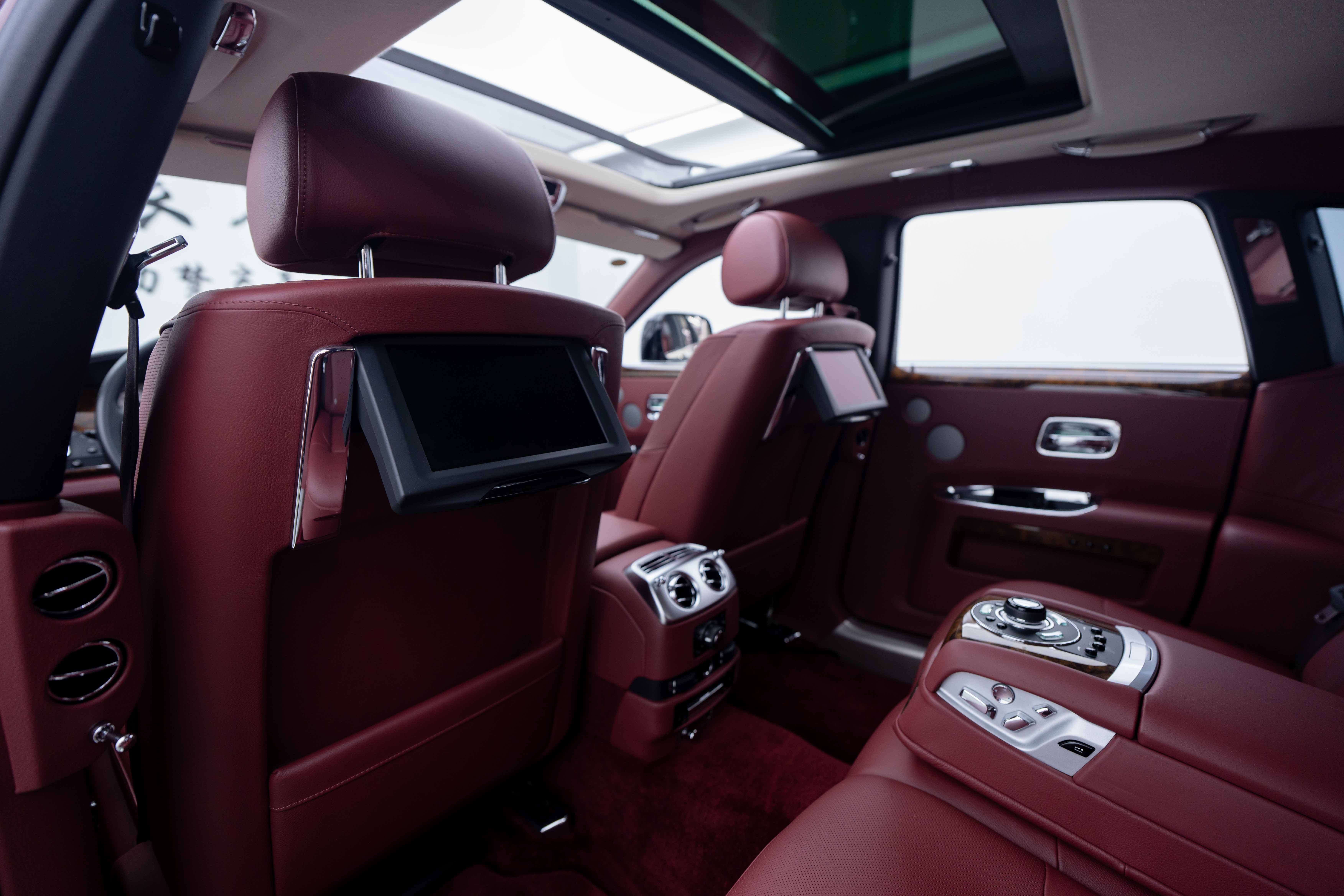 Rolls-Royce Ghost 2011 car image #5