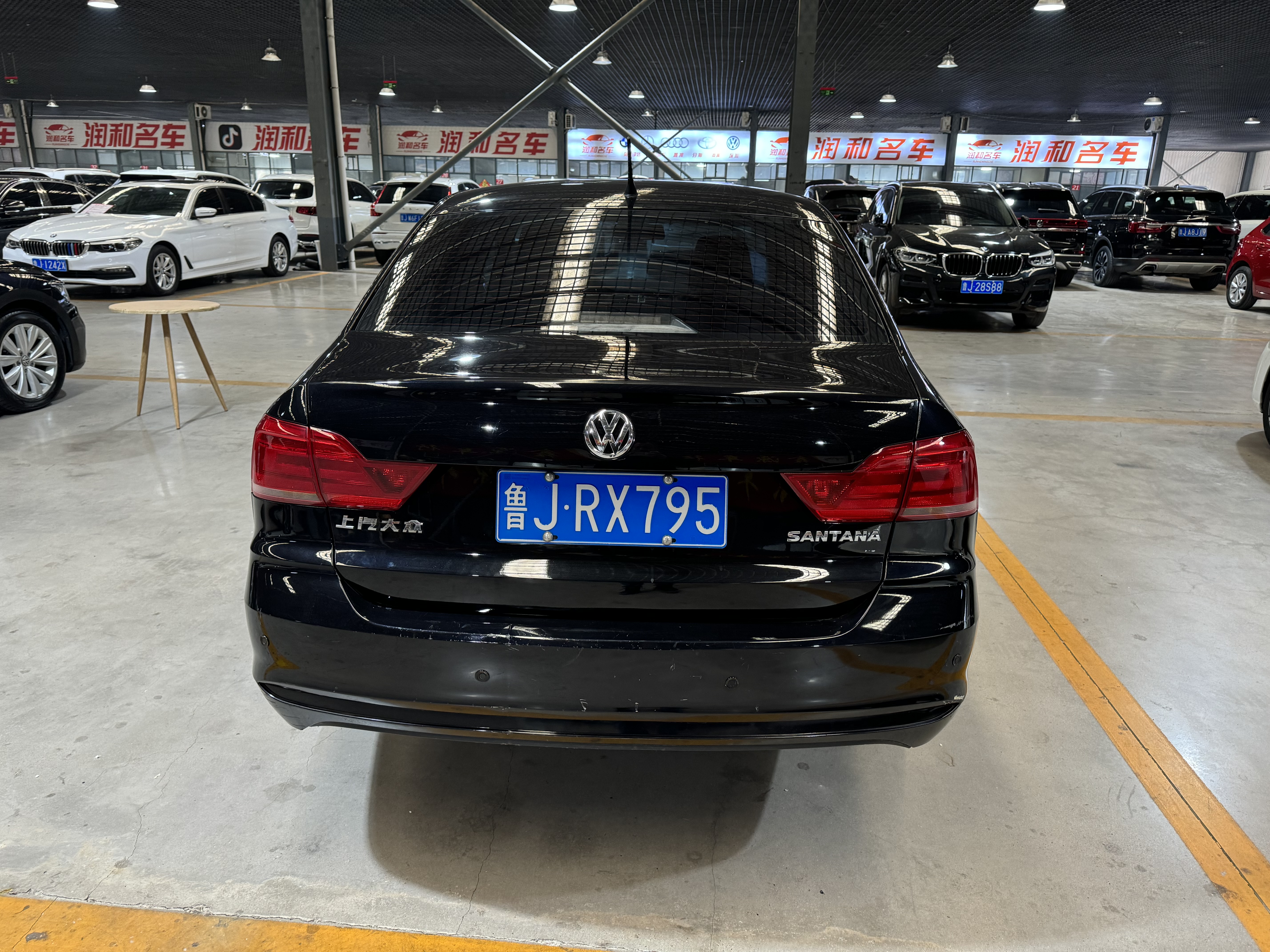 Santana 2019 car image #5
