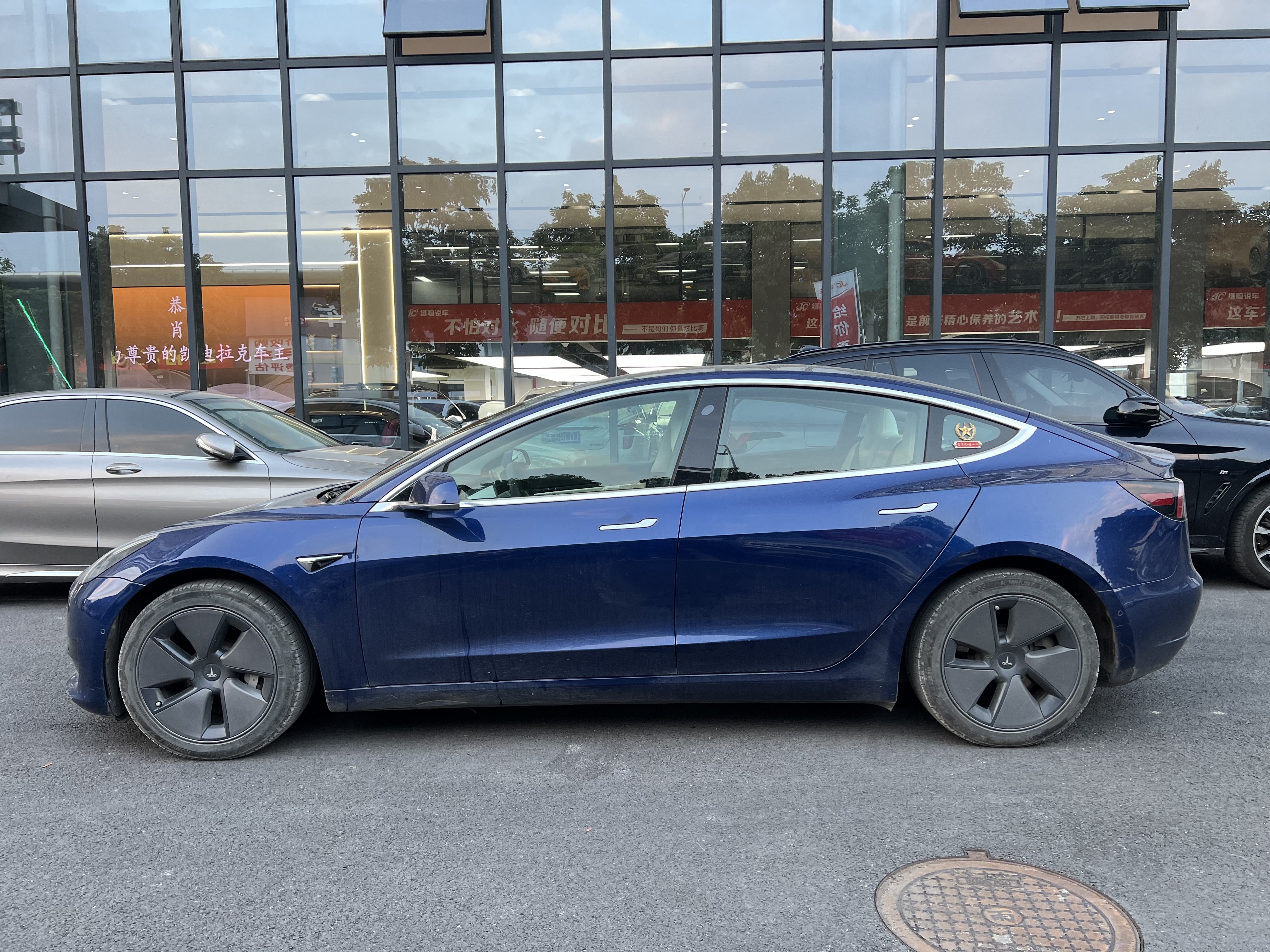 Tesla Model 3 2020 car image #5