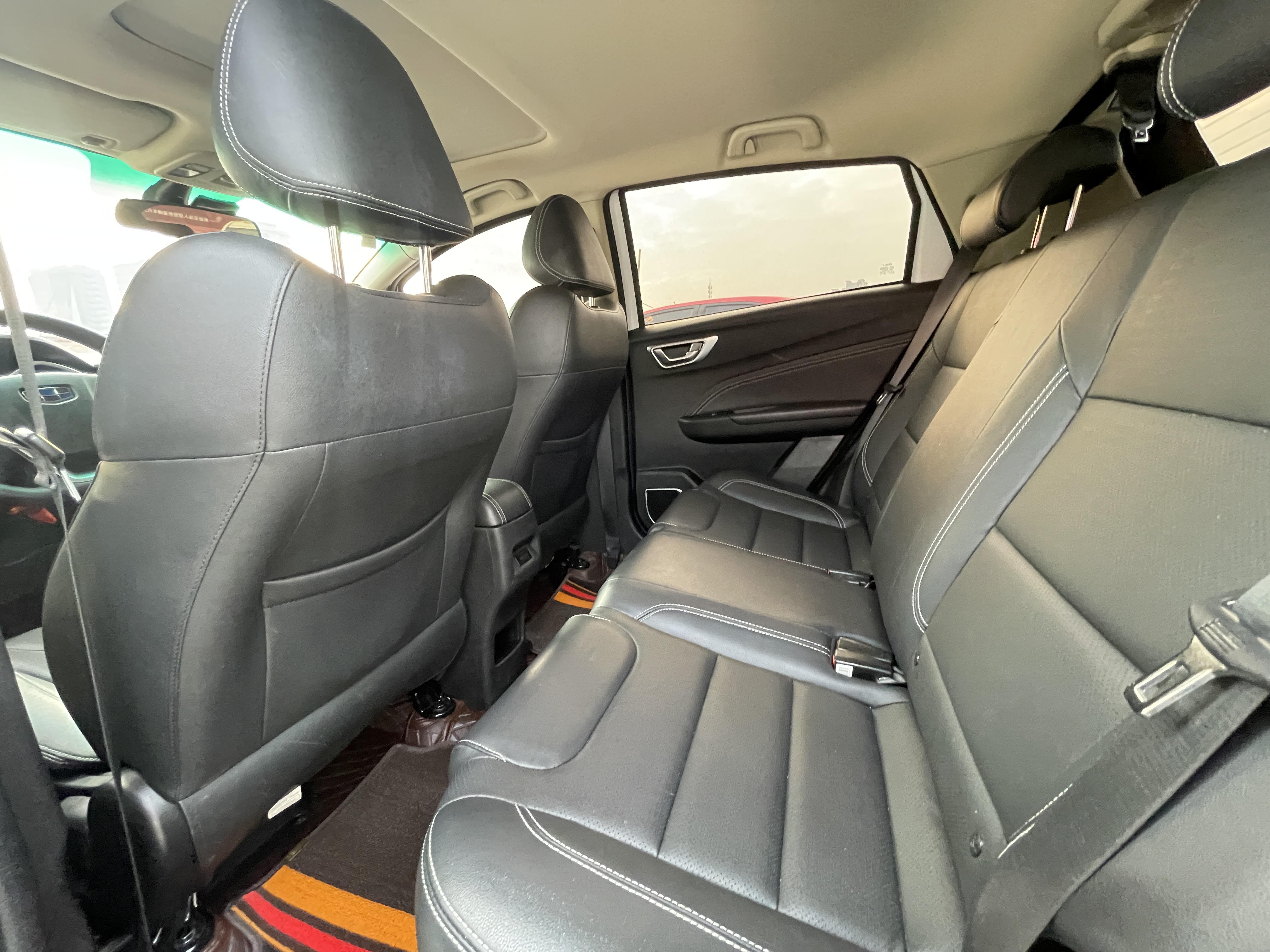 2019 immagine di auto #5