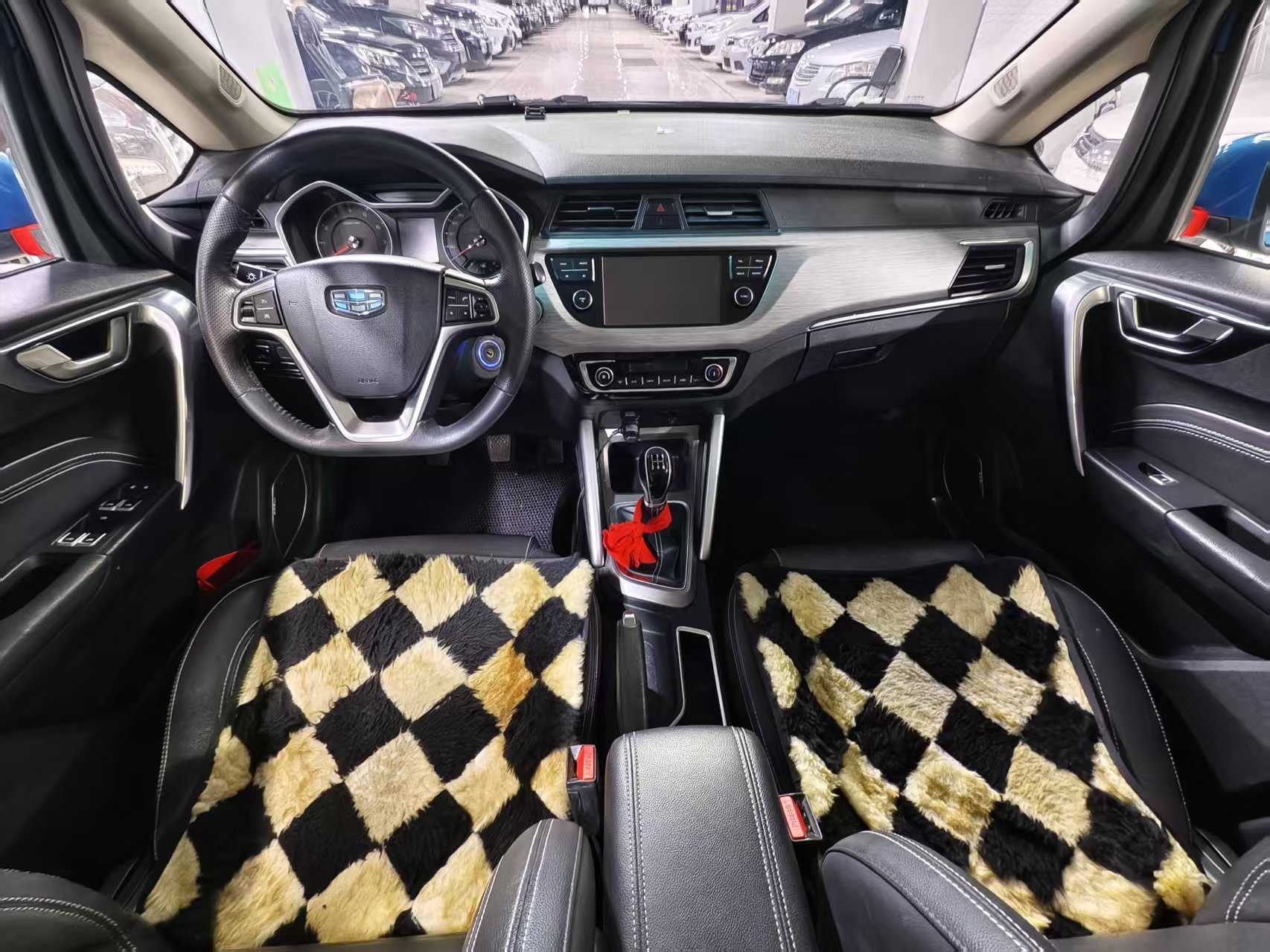 2018 car image #5
