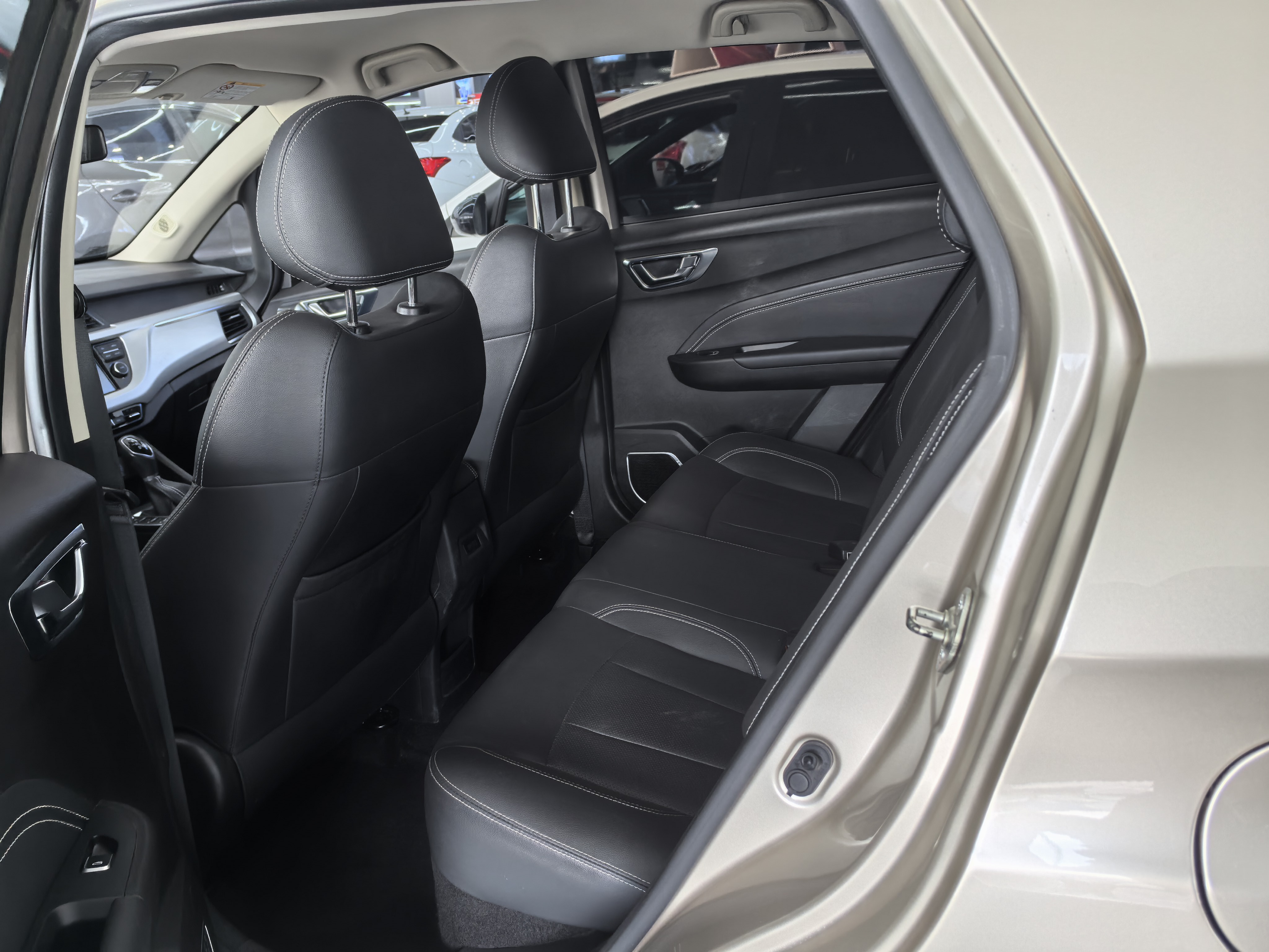 Vision X3 2020 car image #5