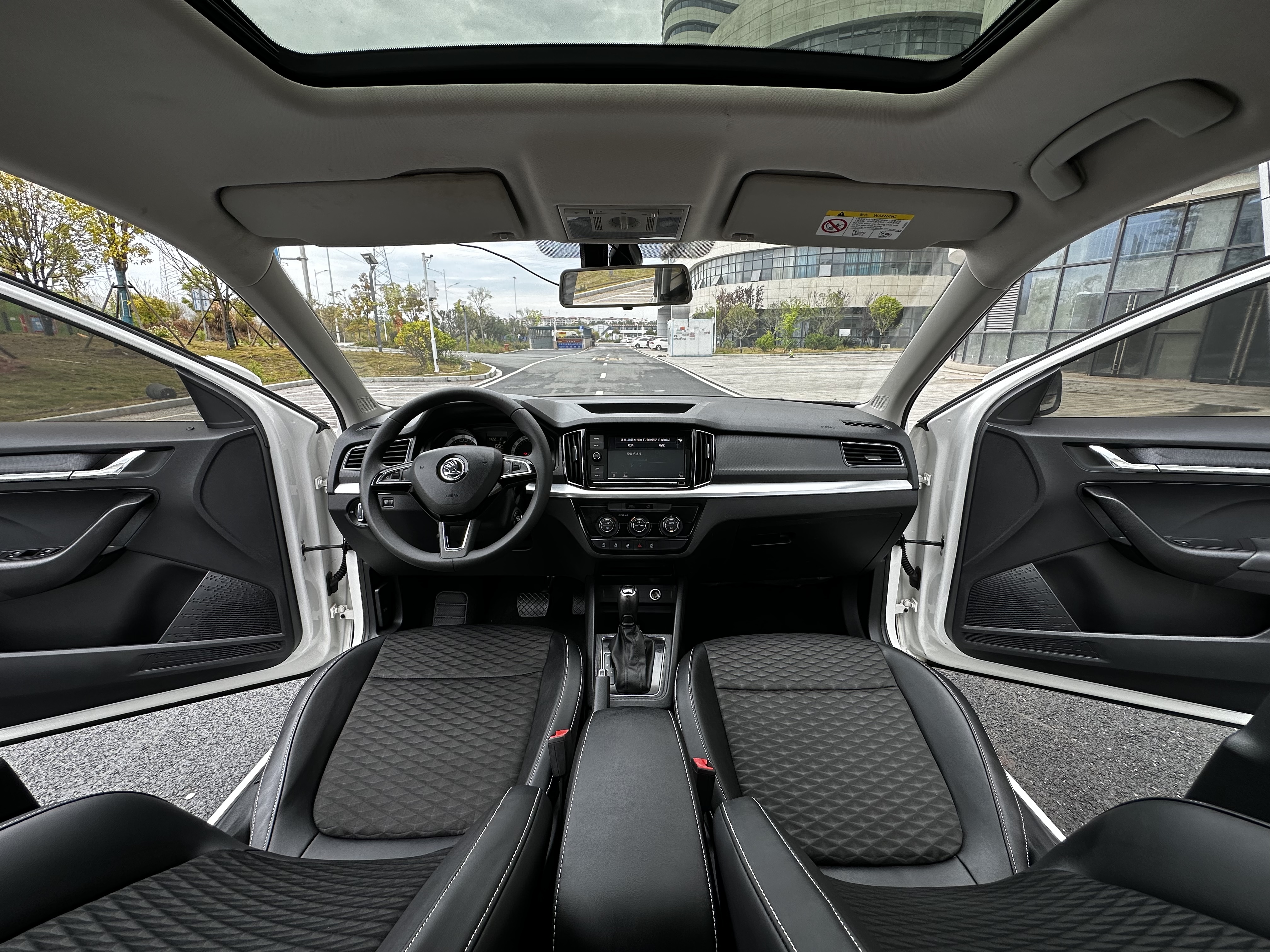 Skoda Kamiq 2019 image de voiture #5