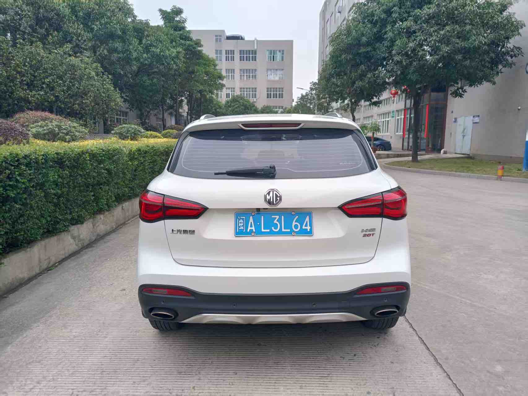 MG HS 2019 car image #5