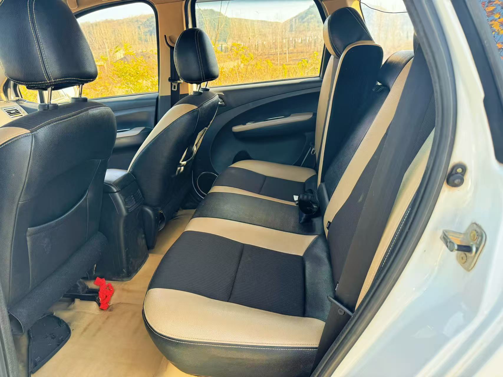 Forthing JOYEAR X3 2014 #5 Forthing JOYEAR X3 2014 immagine di auto #5