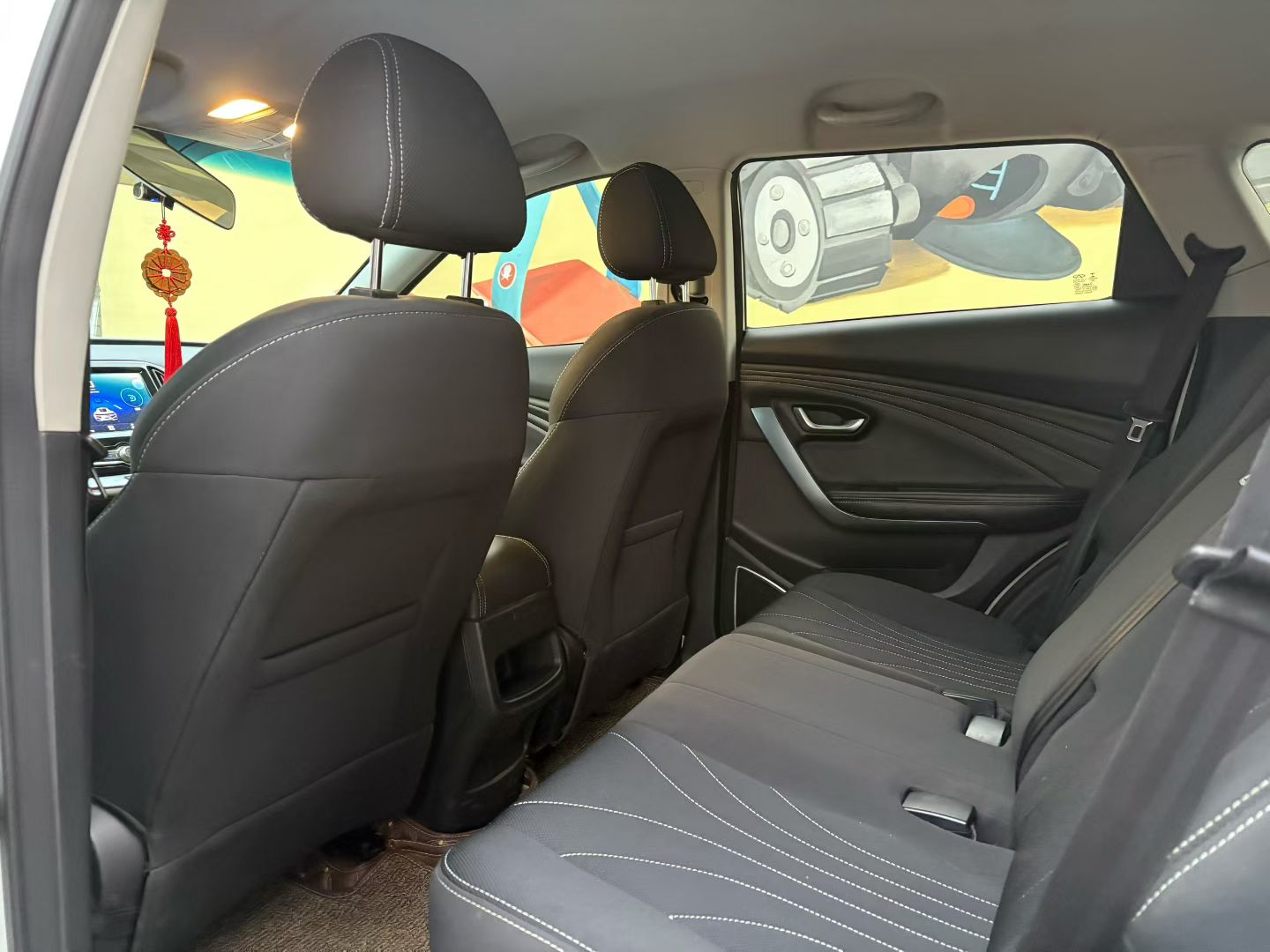 X70 2019 #5 X70 2019 car image #5