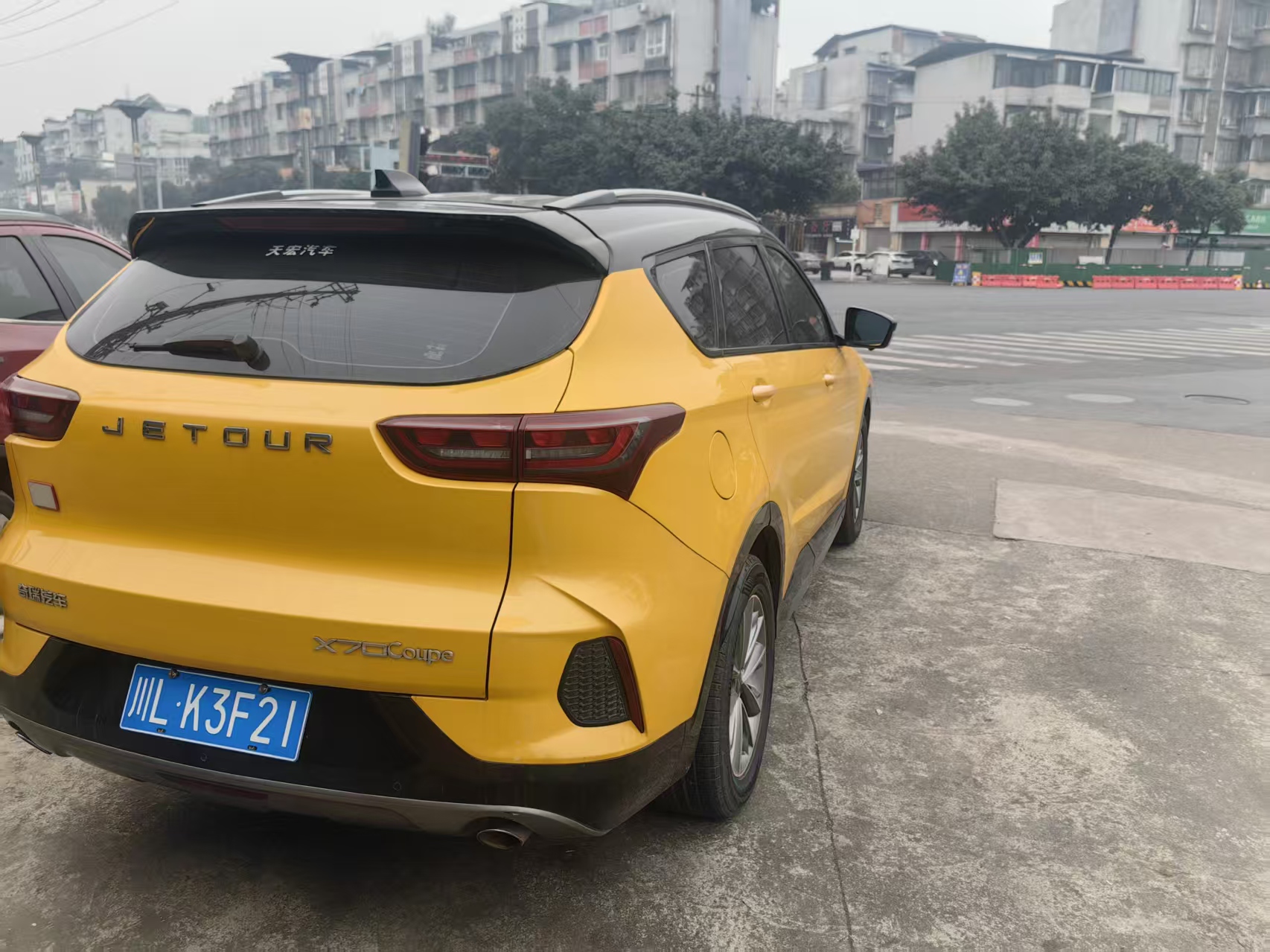 X70 2020 car image #5