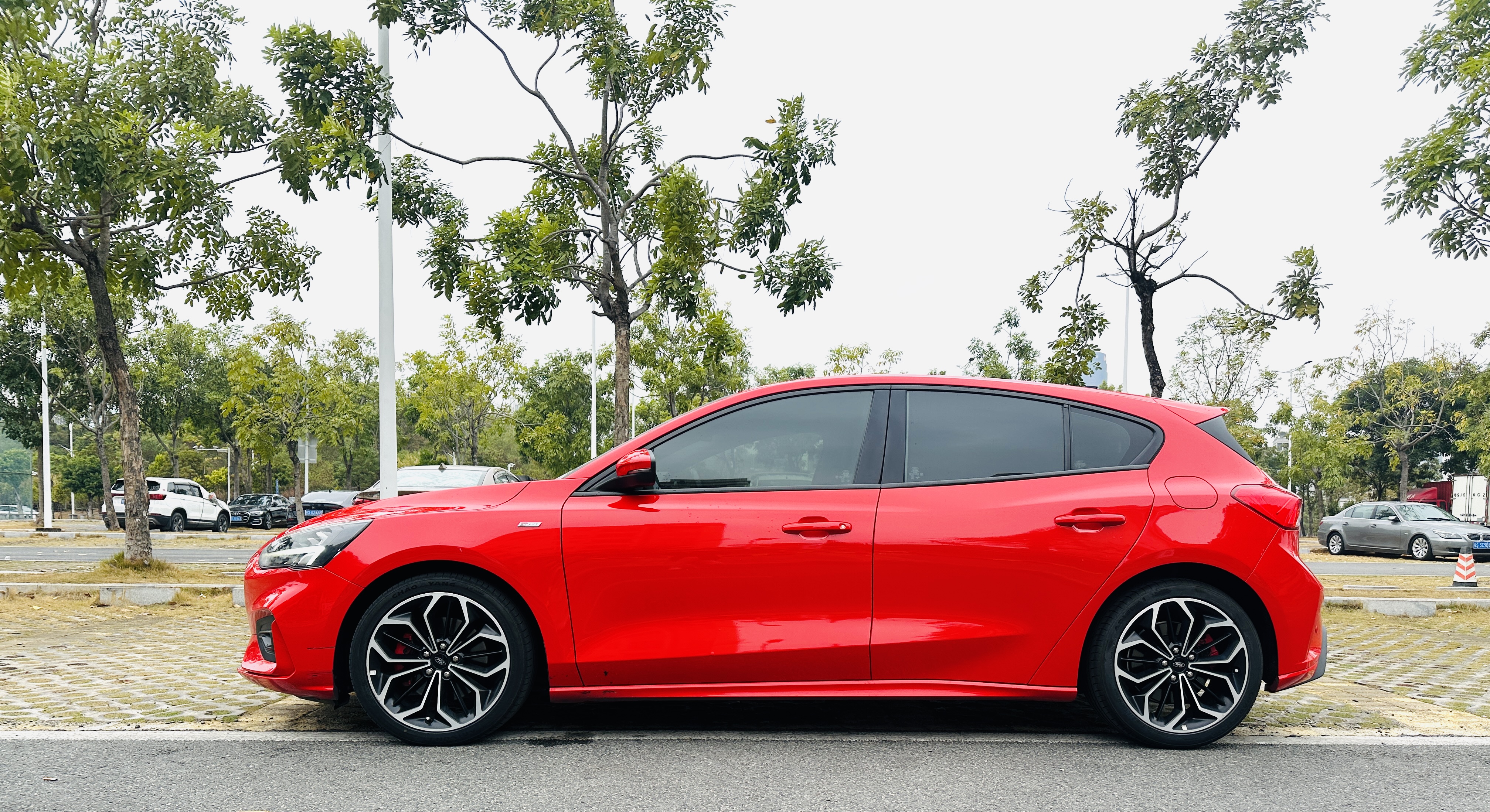 Ford Focus 2019 car image #5