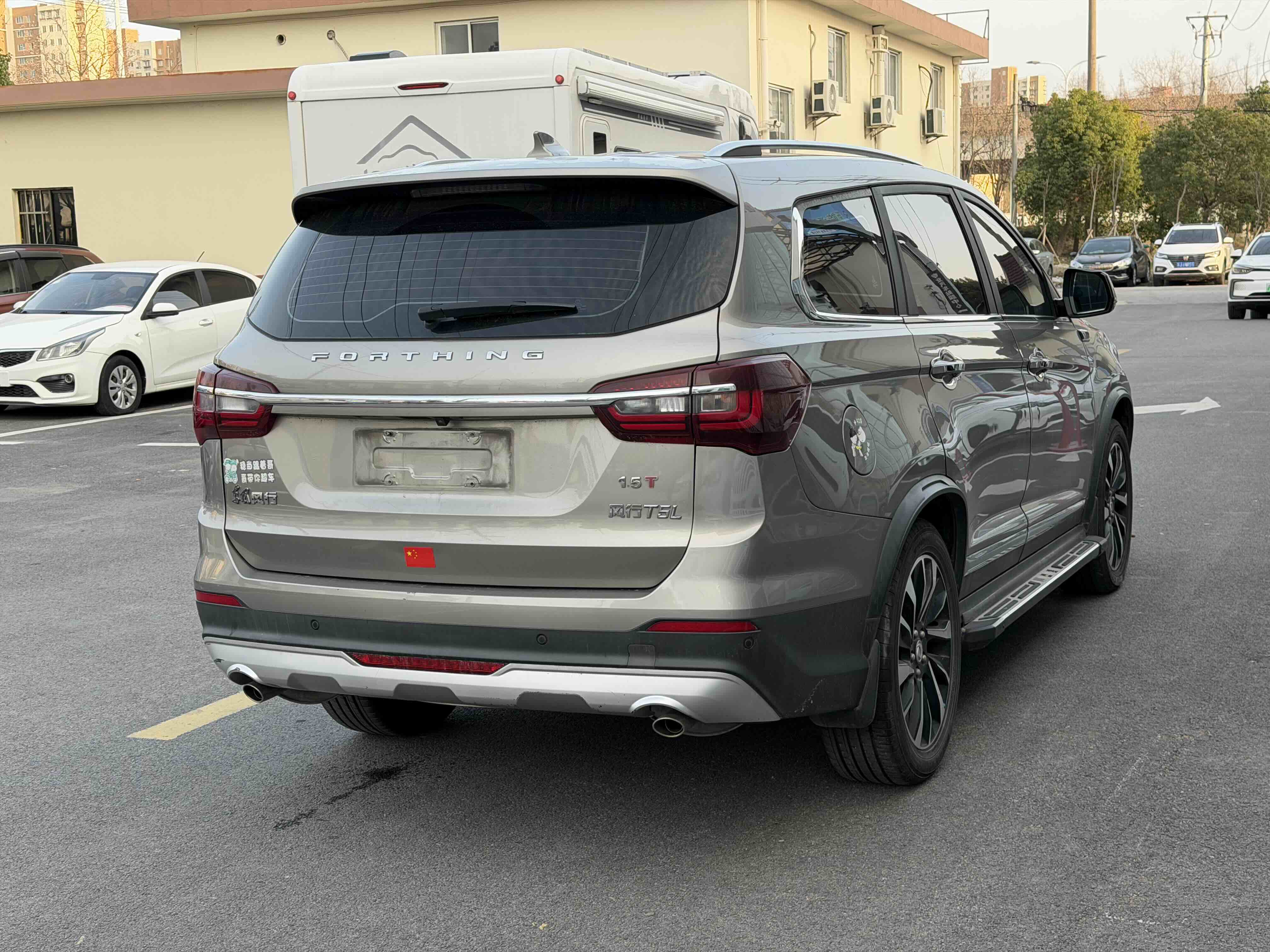 T5 L 2019 #5 T5 L 2019 car image #5