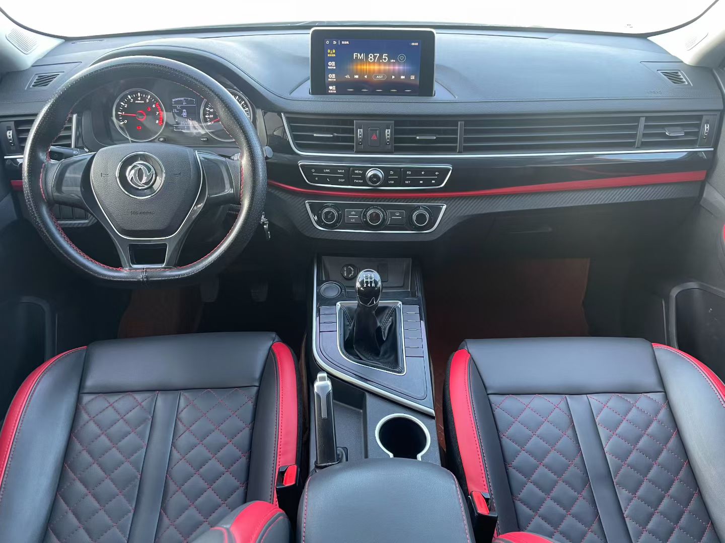 T5 2020 car image #5