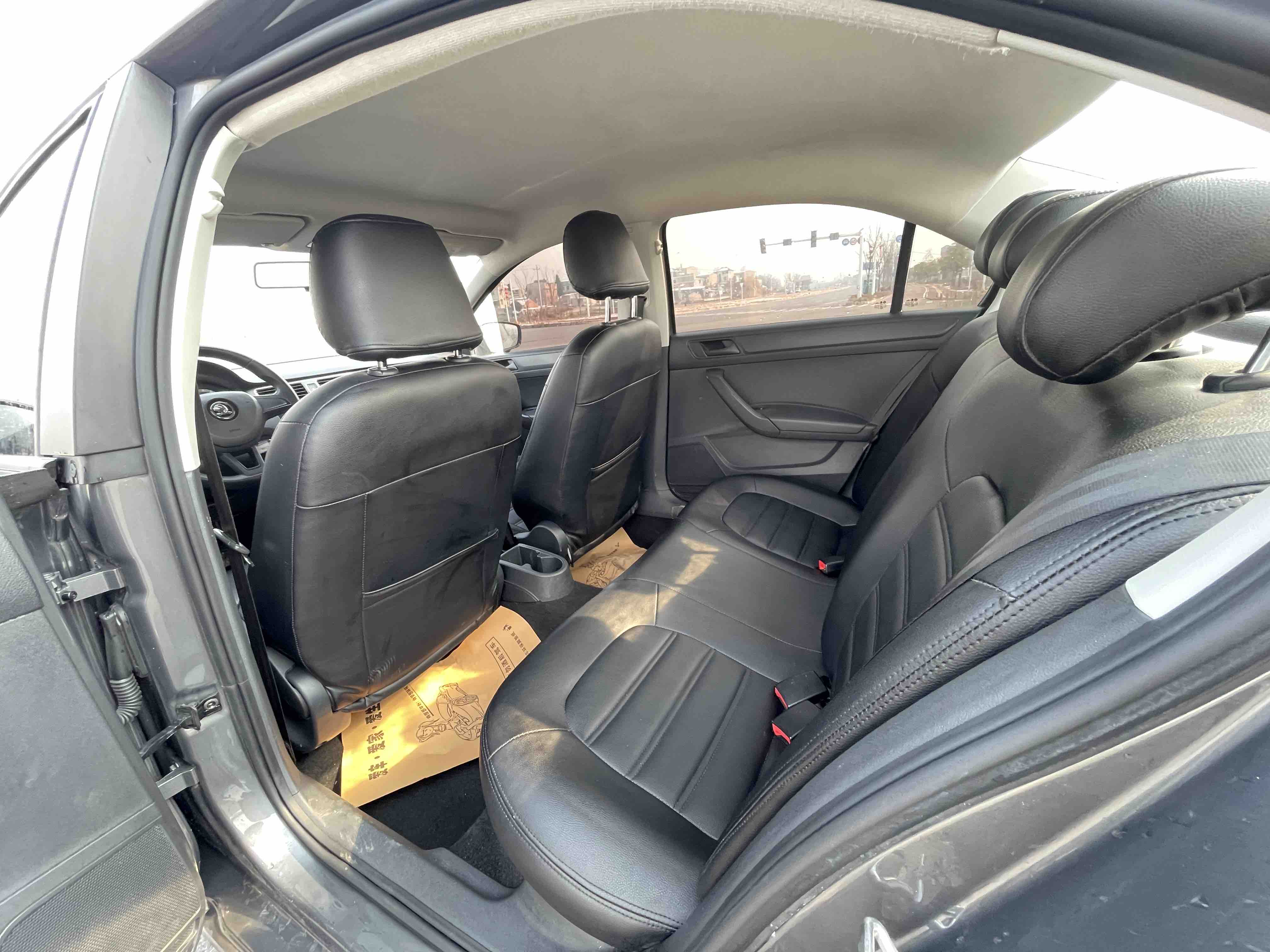 Skoda Rapid 2019 car image #5