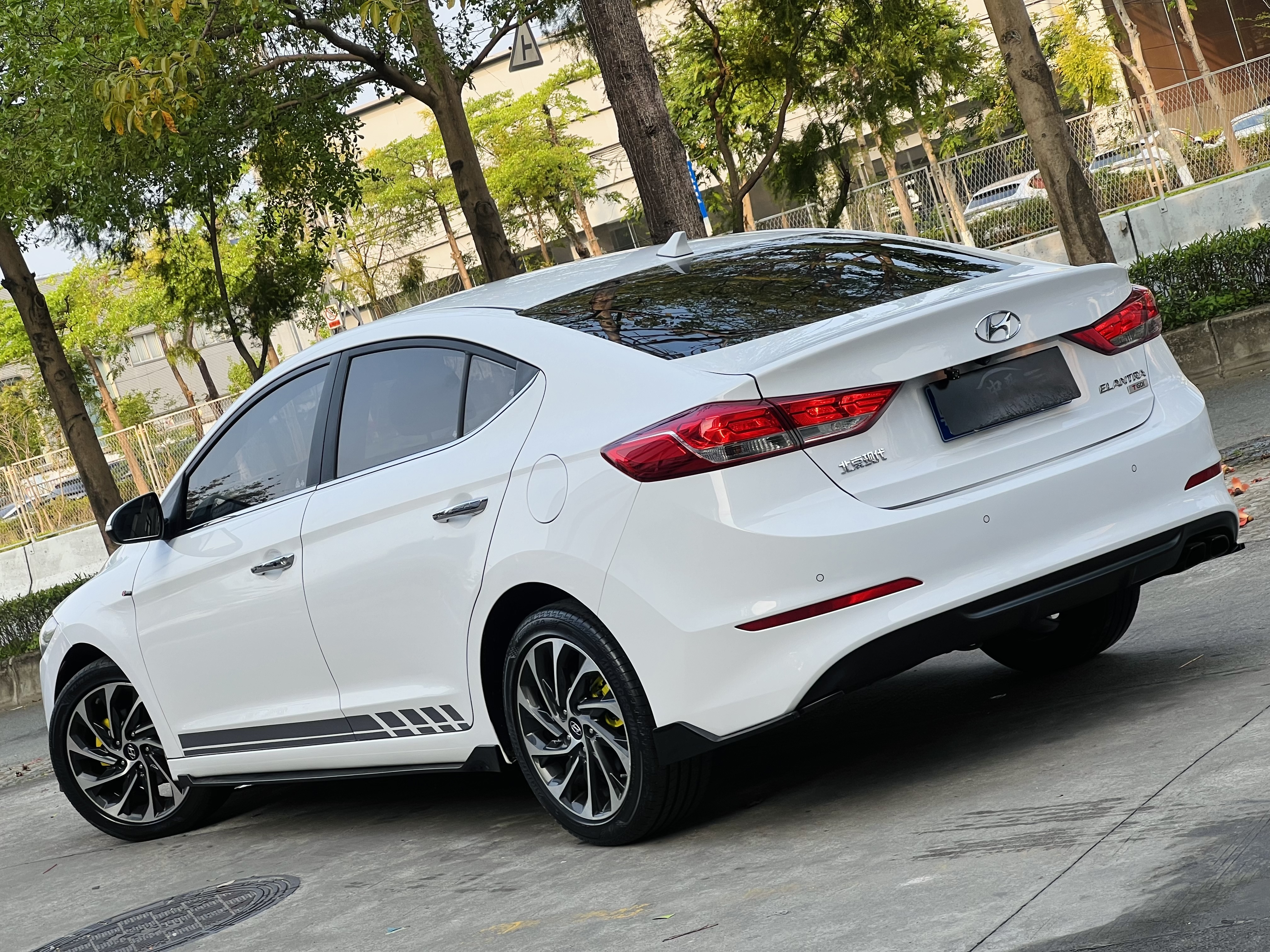 Hyundai Elantra AD 2019 car image #5