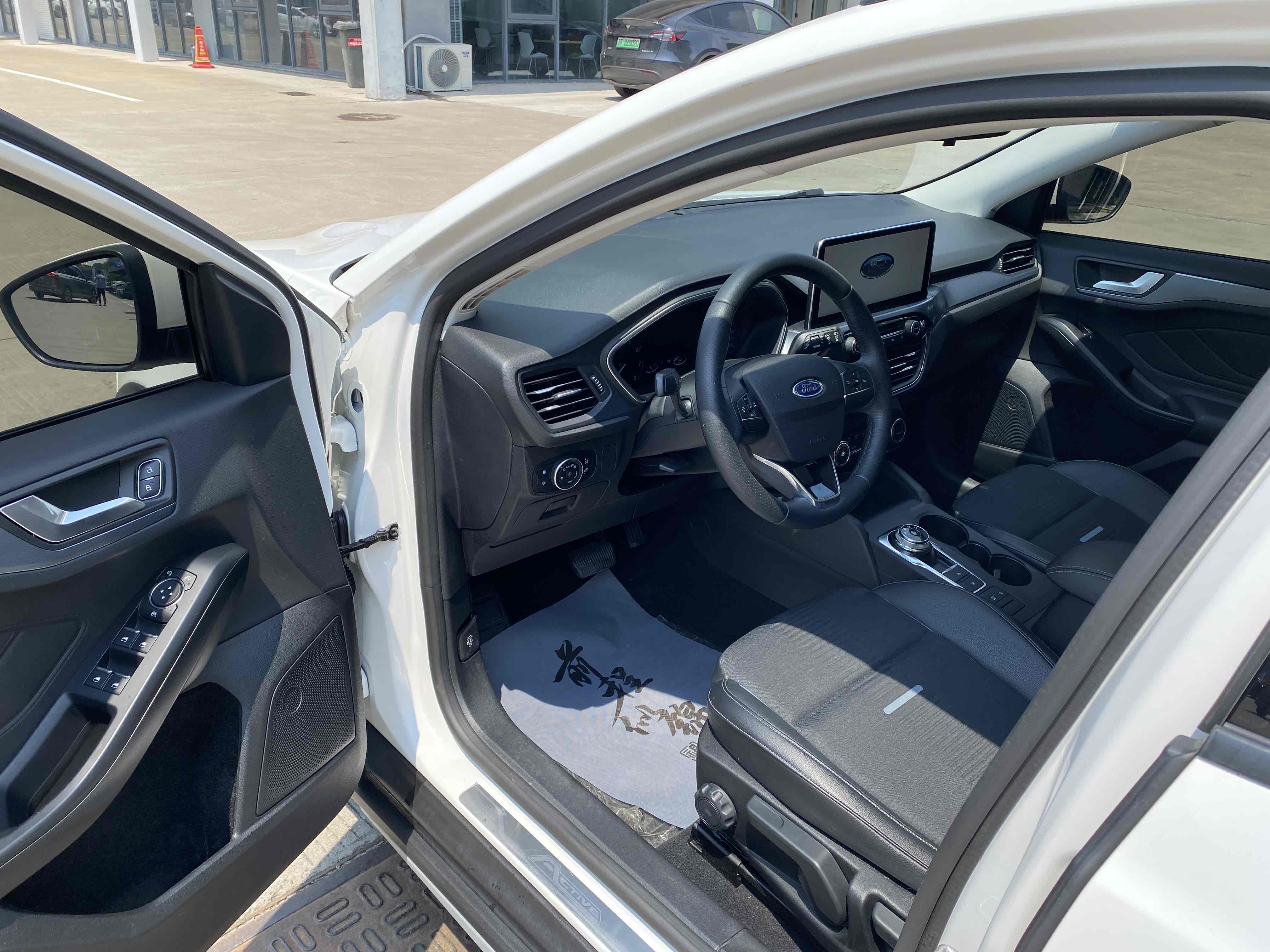 Ford Focus Active 2020 immagine di auto #5