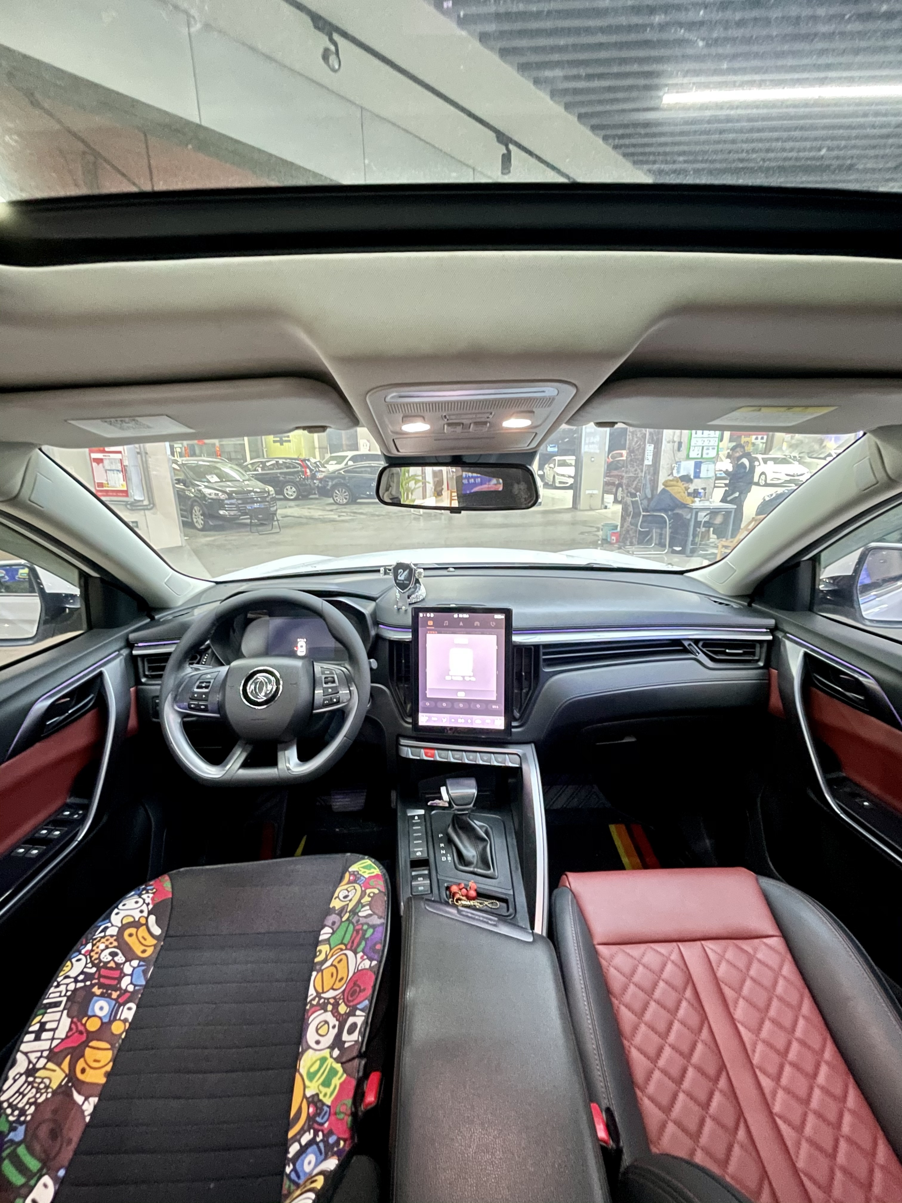 T5 2020 car image #5