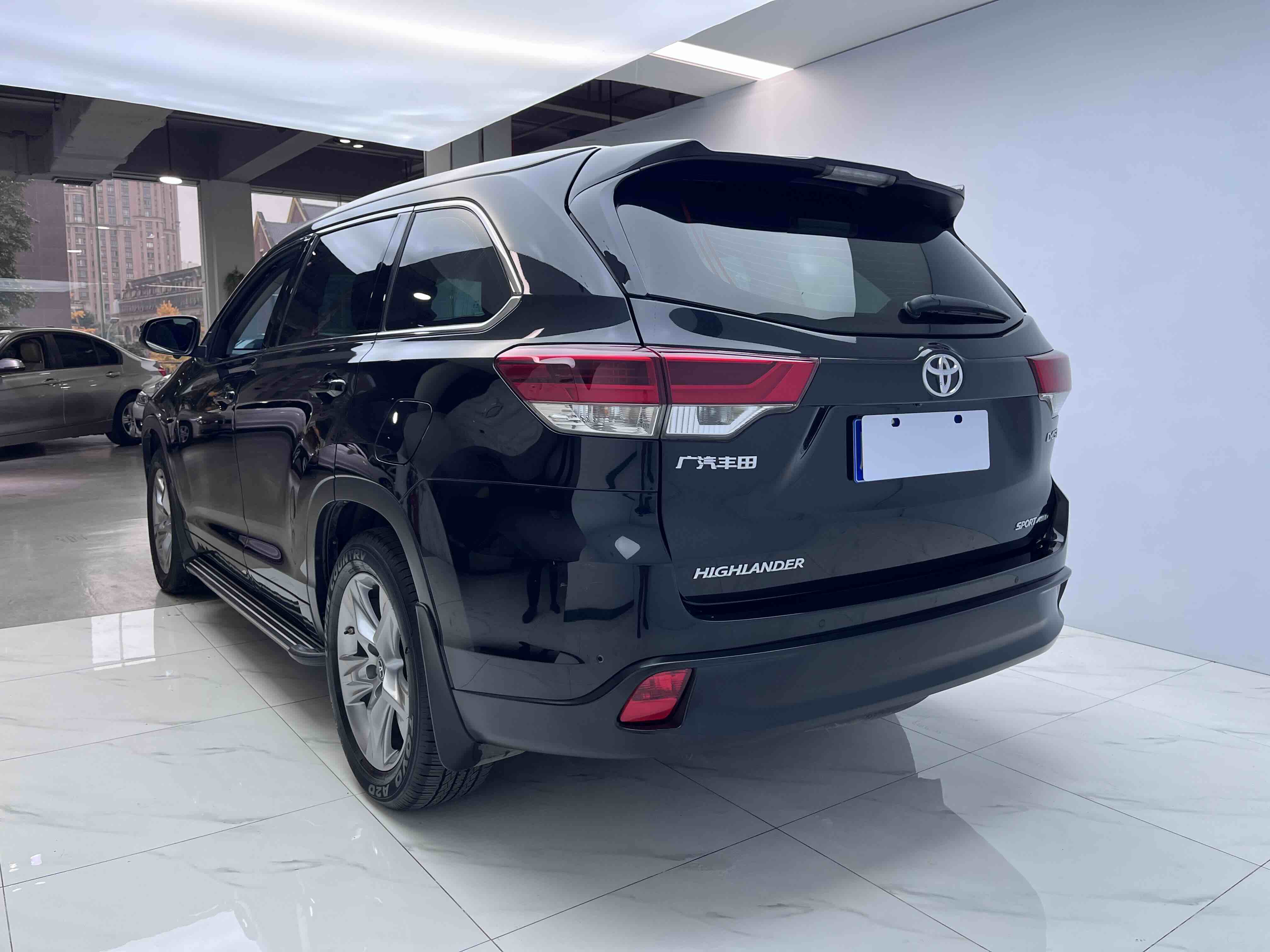 Toyota Highlander 2020 car image #5