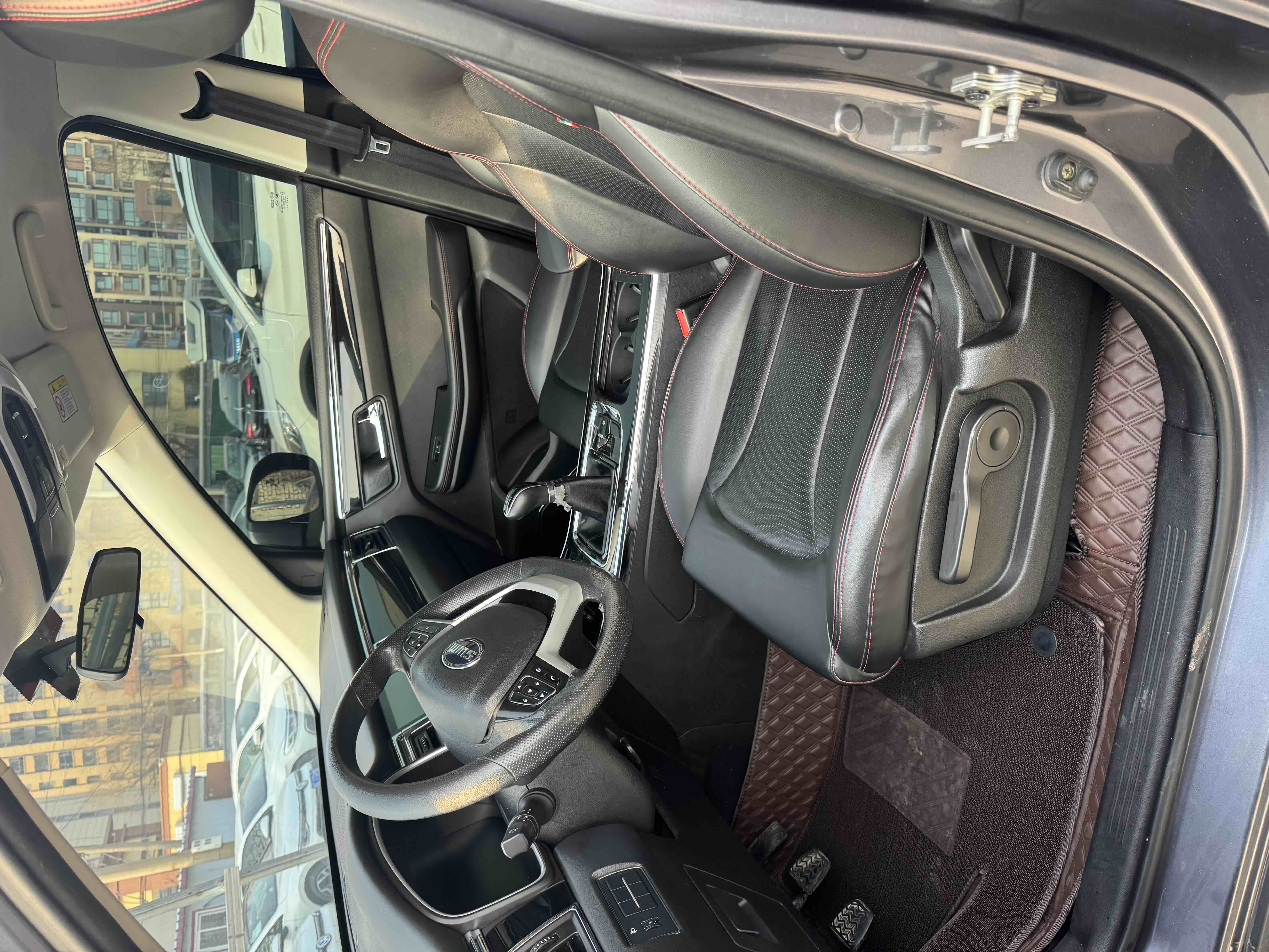 SWM斯威汽车 SWM斯威G05 2019 汽车图片 #5