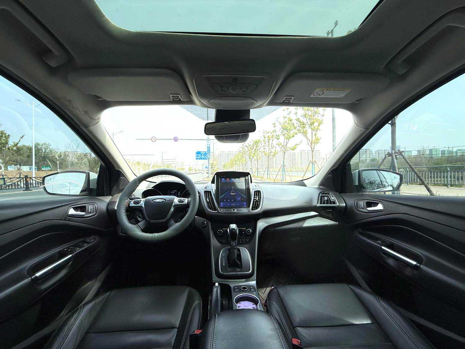 Ford Kuga 2015 car image #5