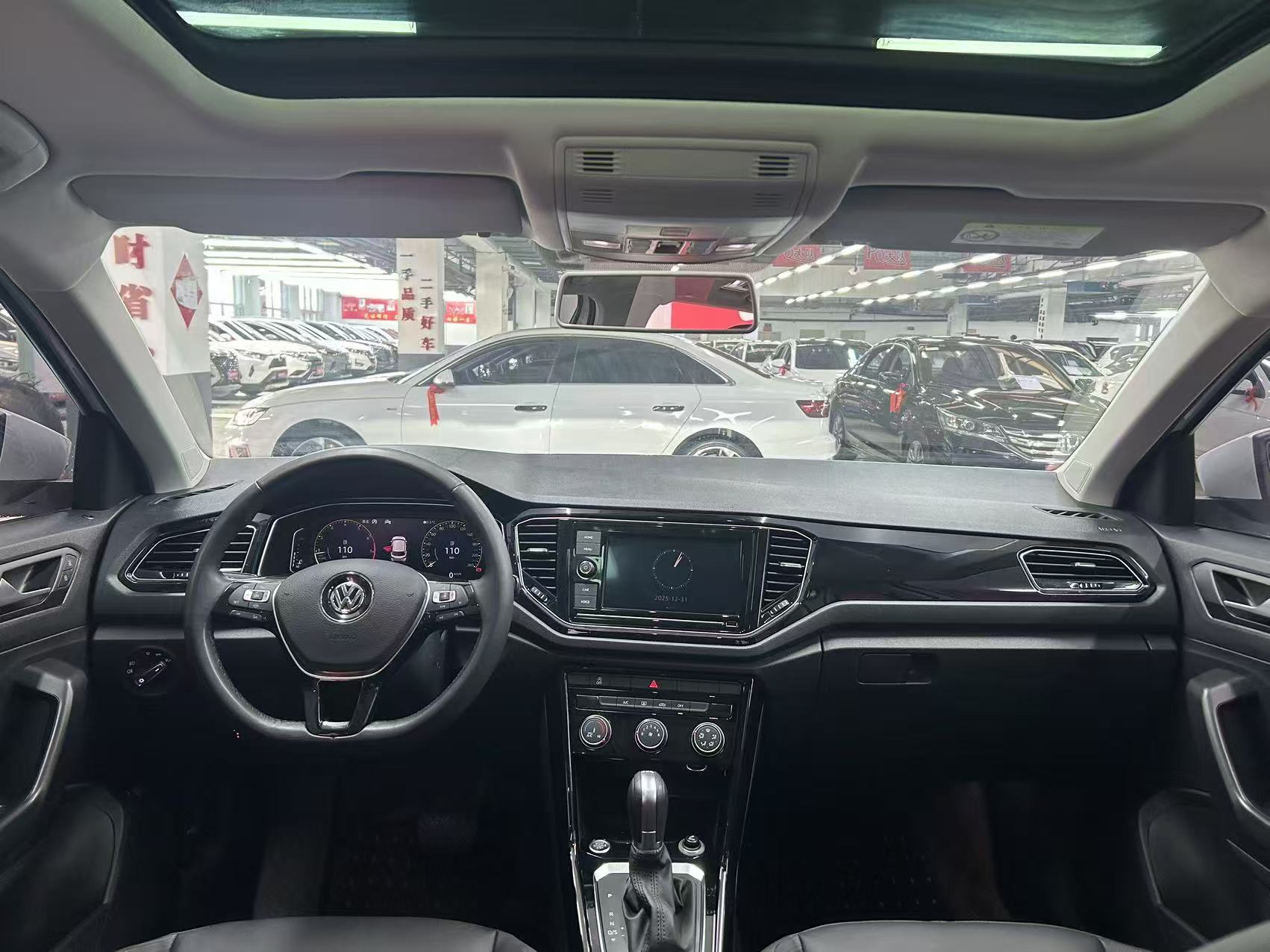 T-Roc 2021 car image #5