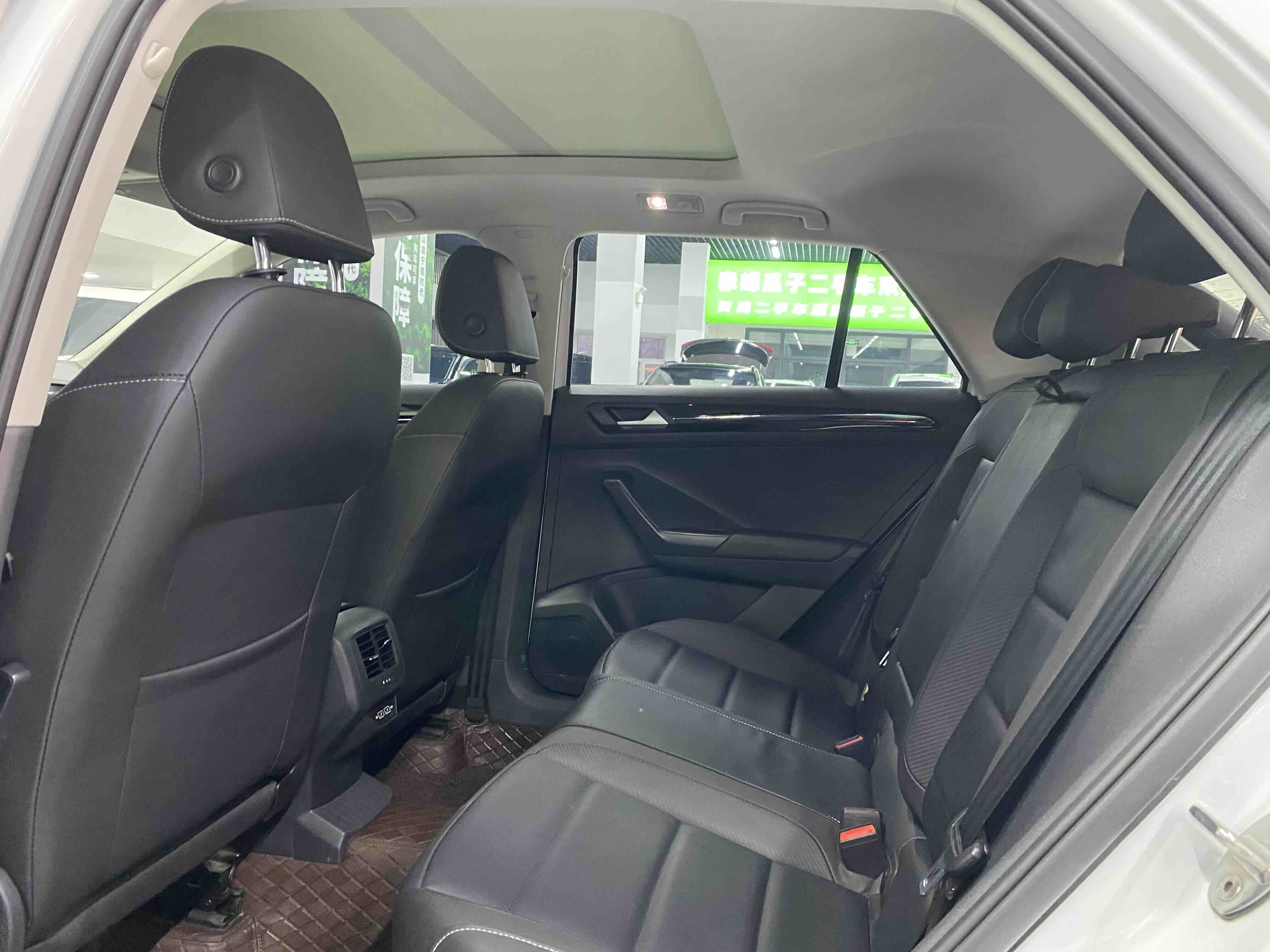 T-Roc 2020 car image #5