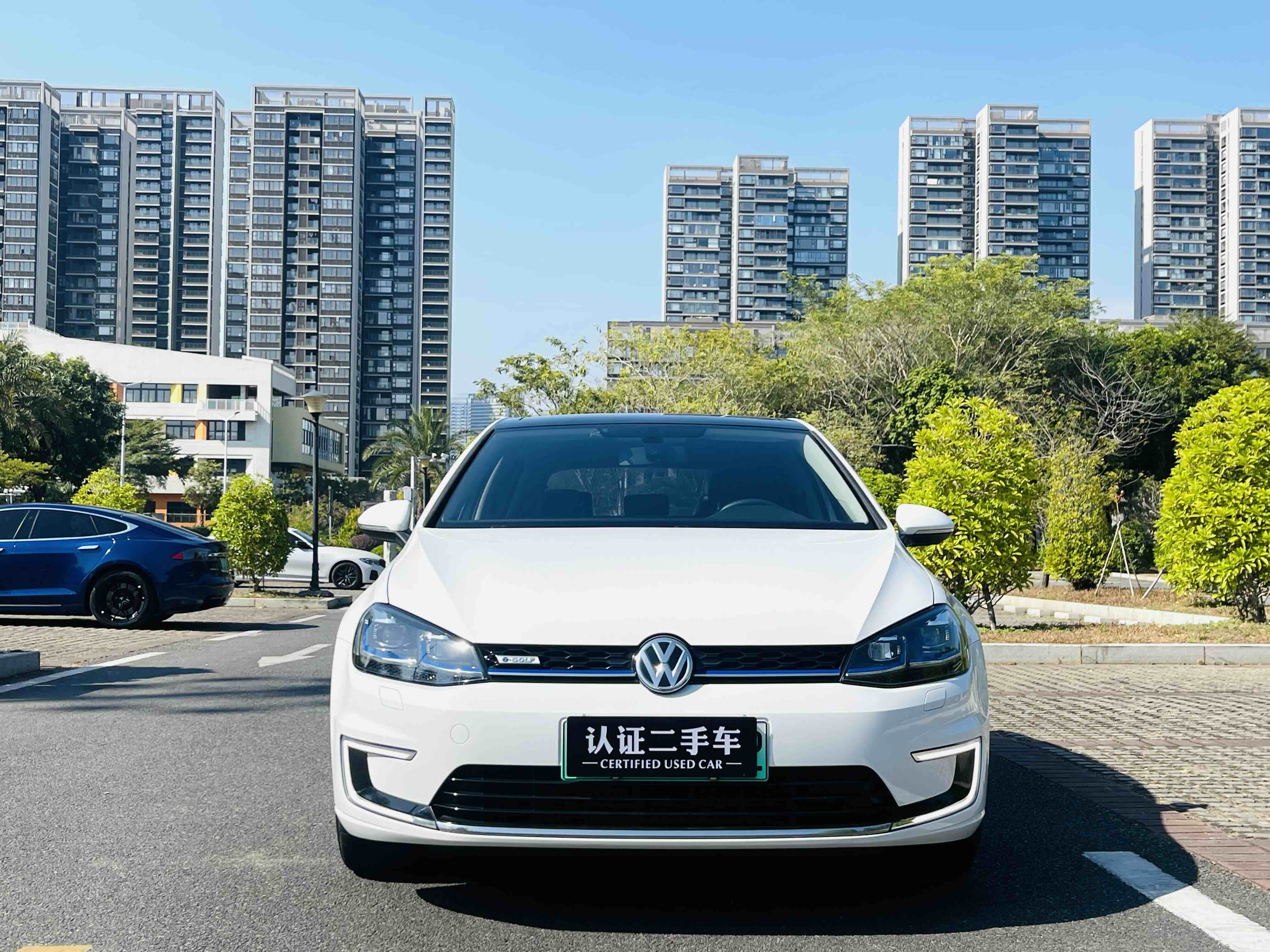 Volkswagen Golf Pure Electric 2021 imagen de coche #5