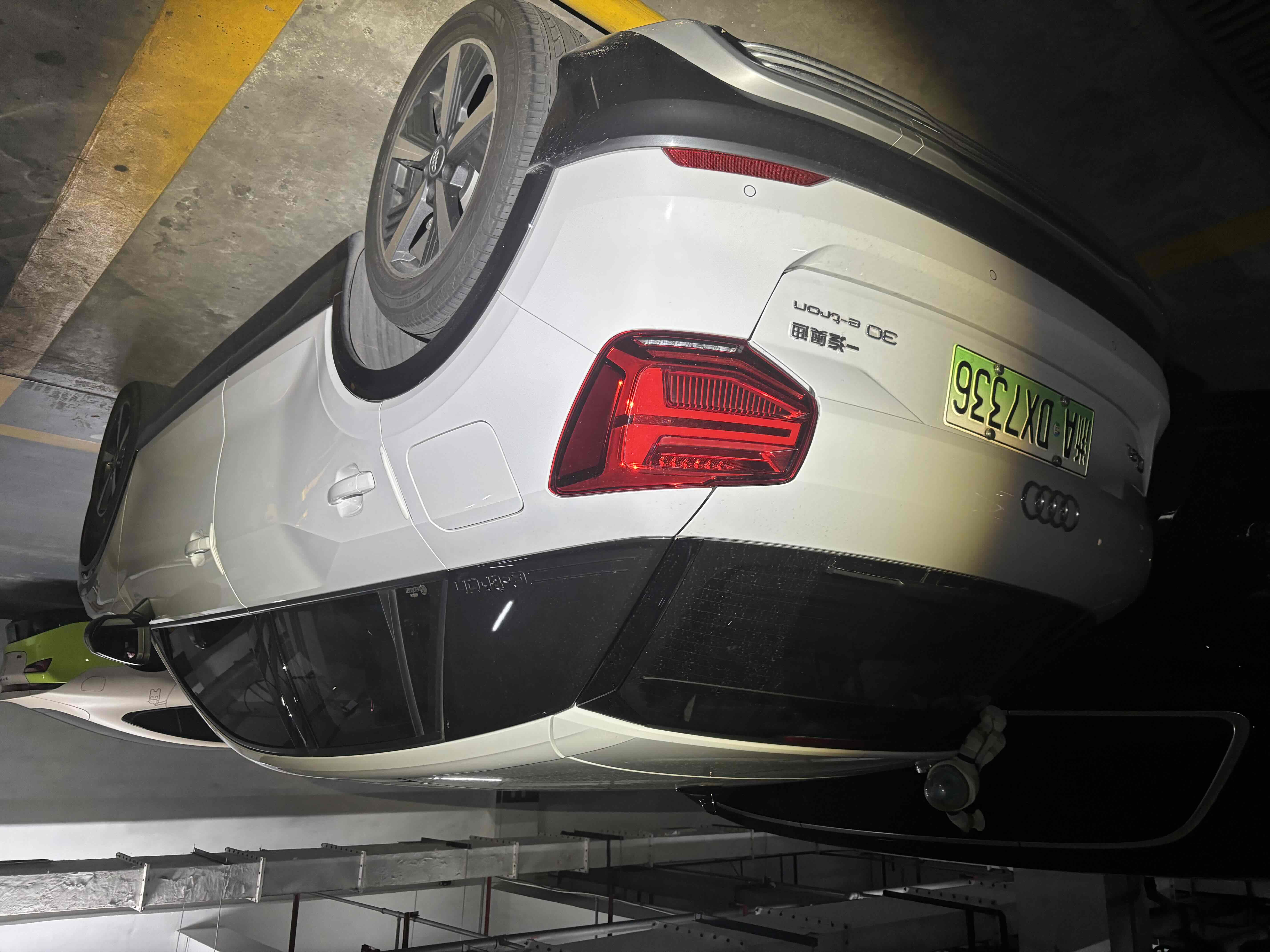 Audi Q2L e-tron 2021 car image #5