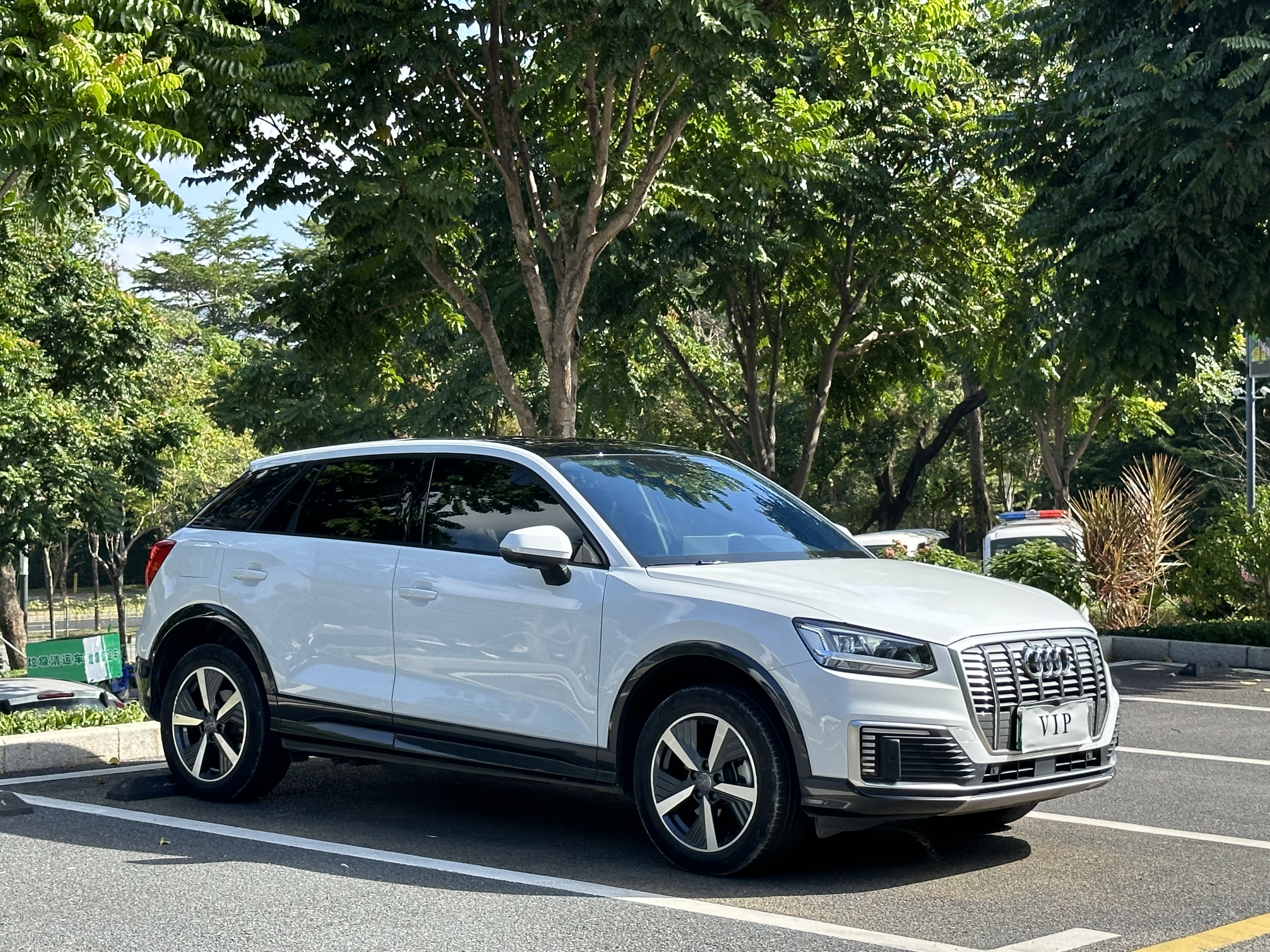 Audi Q2L e-tron 2021 #5 Audi Q2L e-tron 2021 imagen de coche #5
