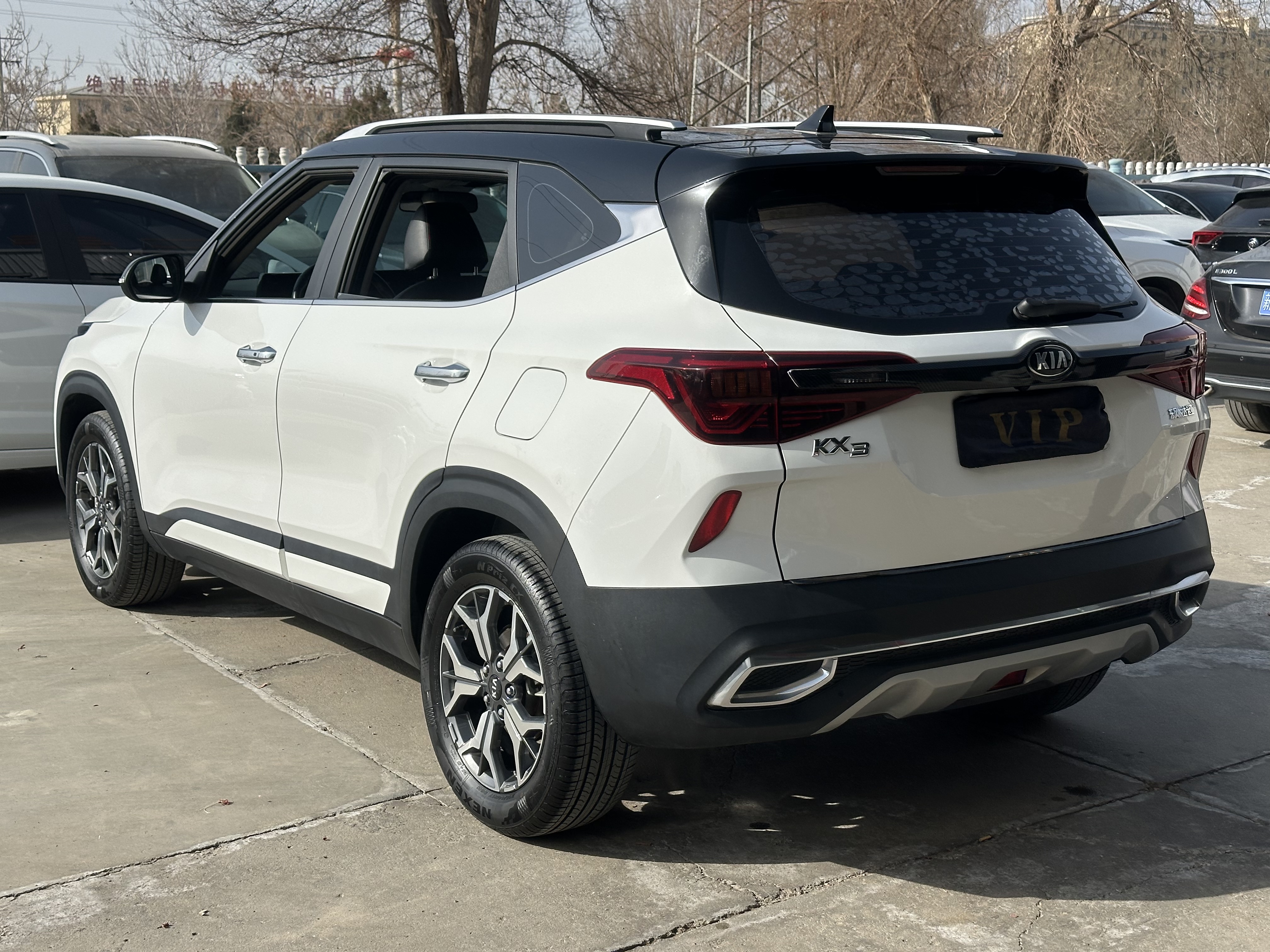 Kia Stonic 2020 image de voiture #5