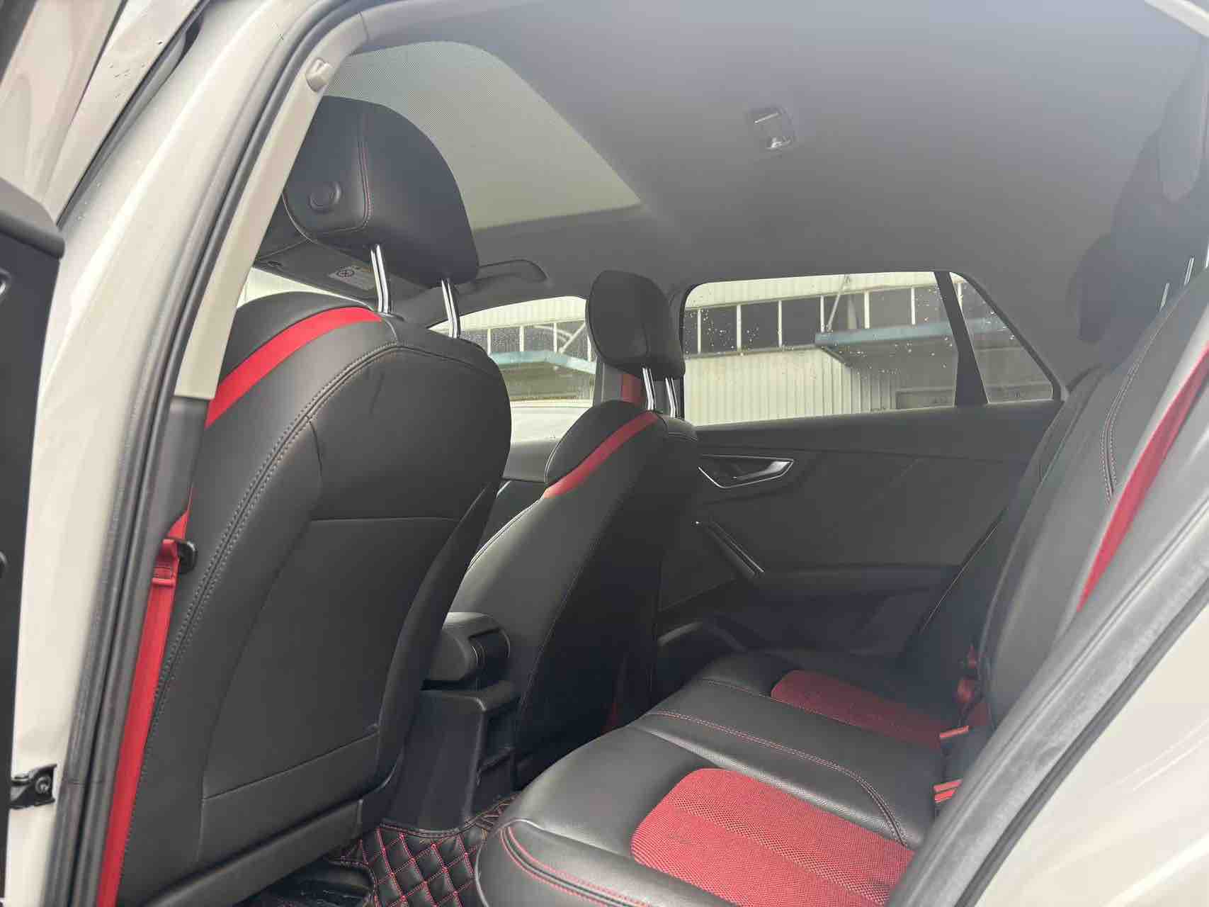 Audi Q2L 2020 car image #5