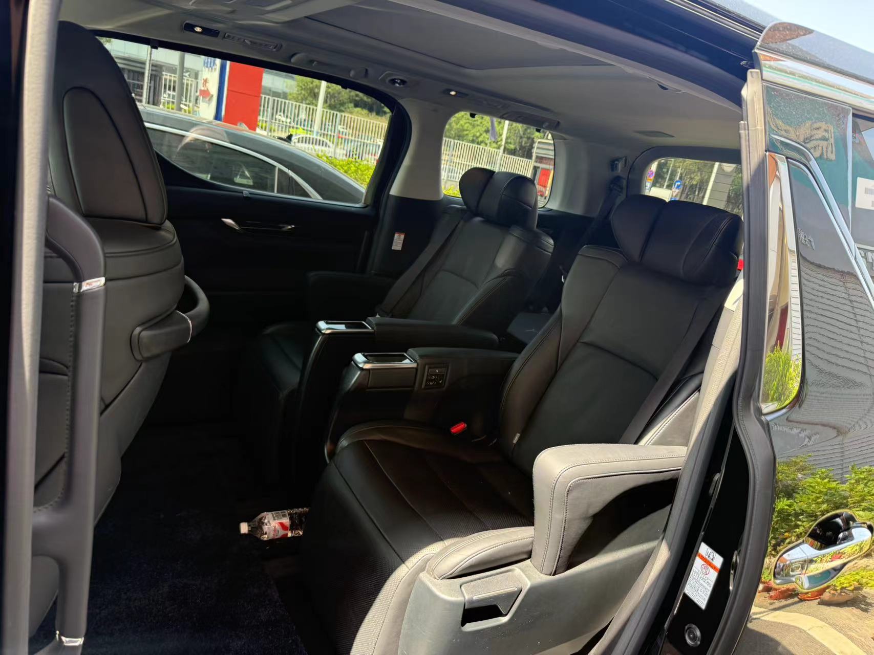 Toyota Alphard 2020 car image #5