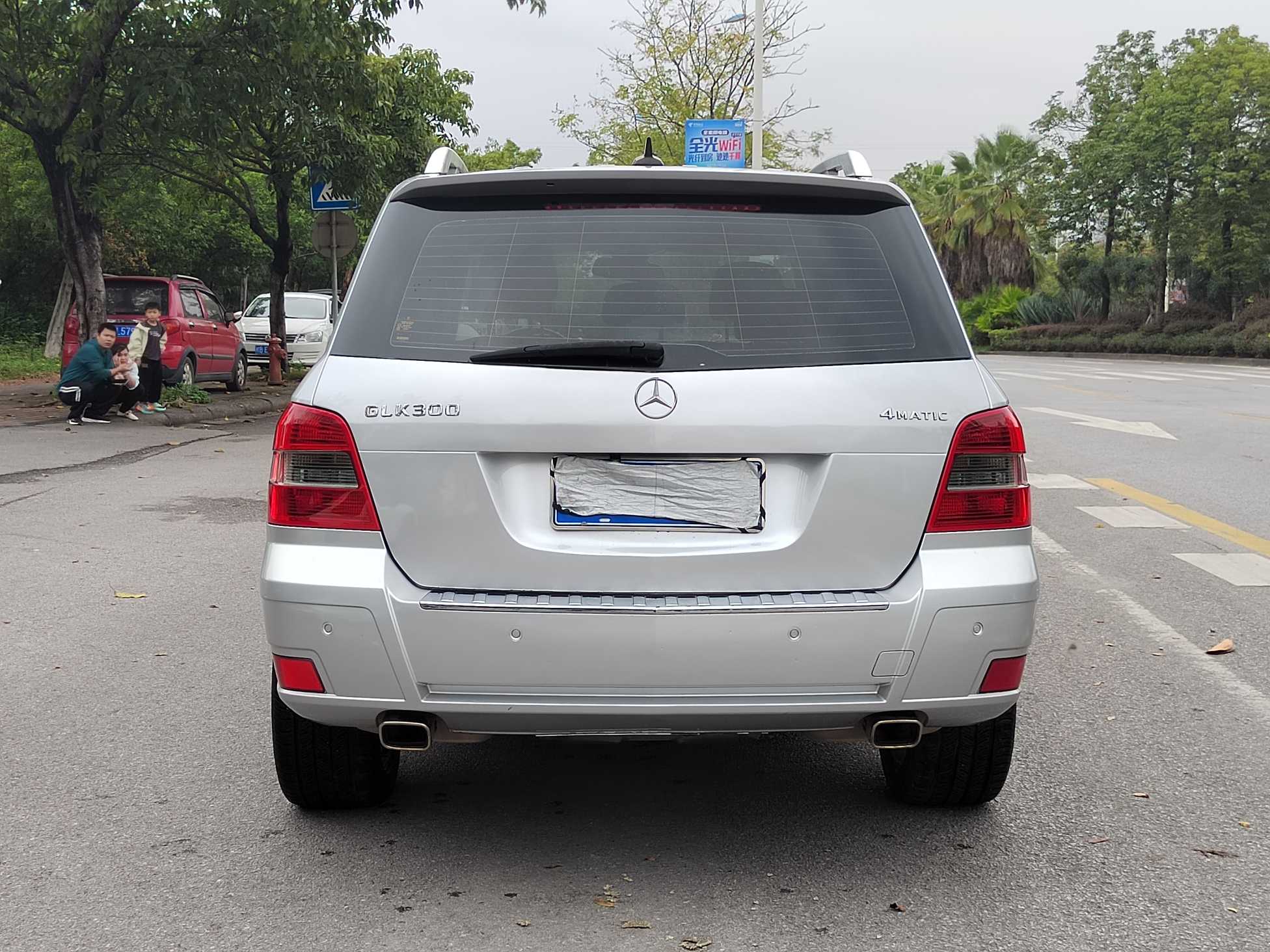 Mercedes-Benz GLK Class (Imported) 2011 immagine di auto #5