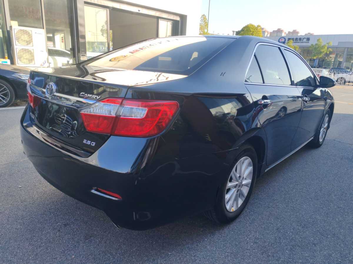 Toyota Camry 2014 صورة سيارة #5