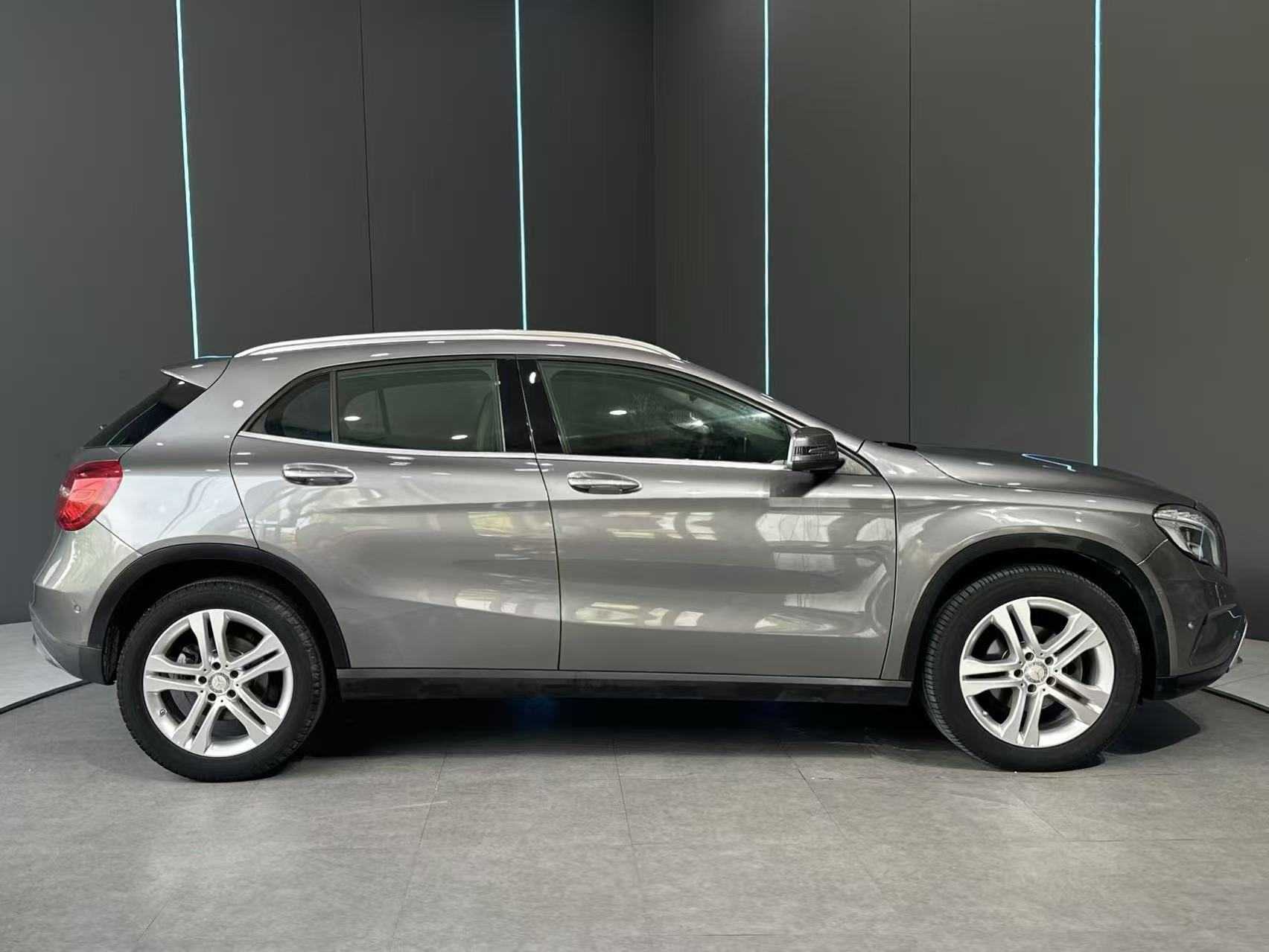 Mercedes-Benz GLA Class (Imported) 2015 immagine di auto #5