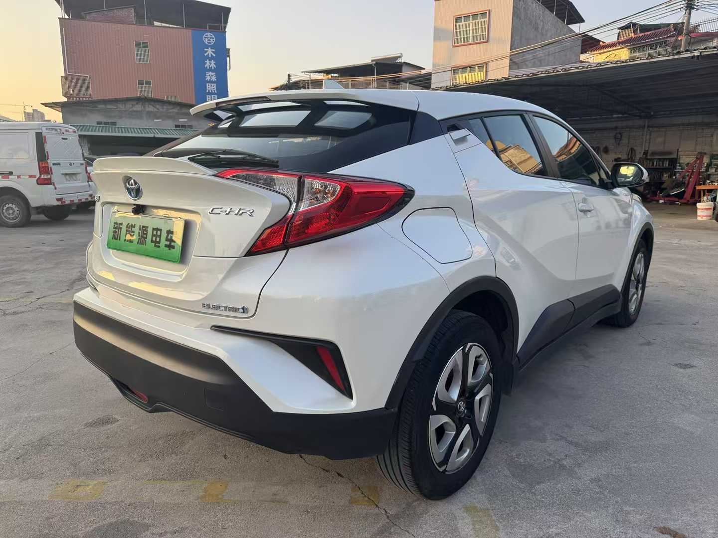 Toyota C-HR EV 2021 #5 Toyota C-HR EV 2021 immagine di auto #5