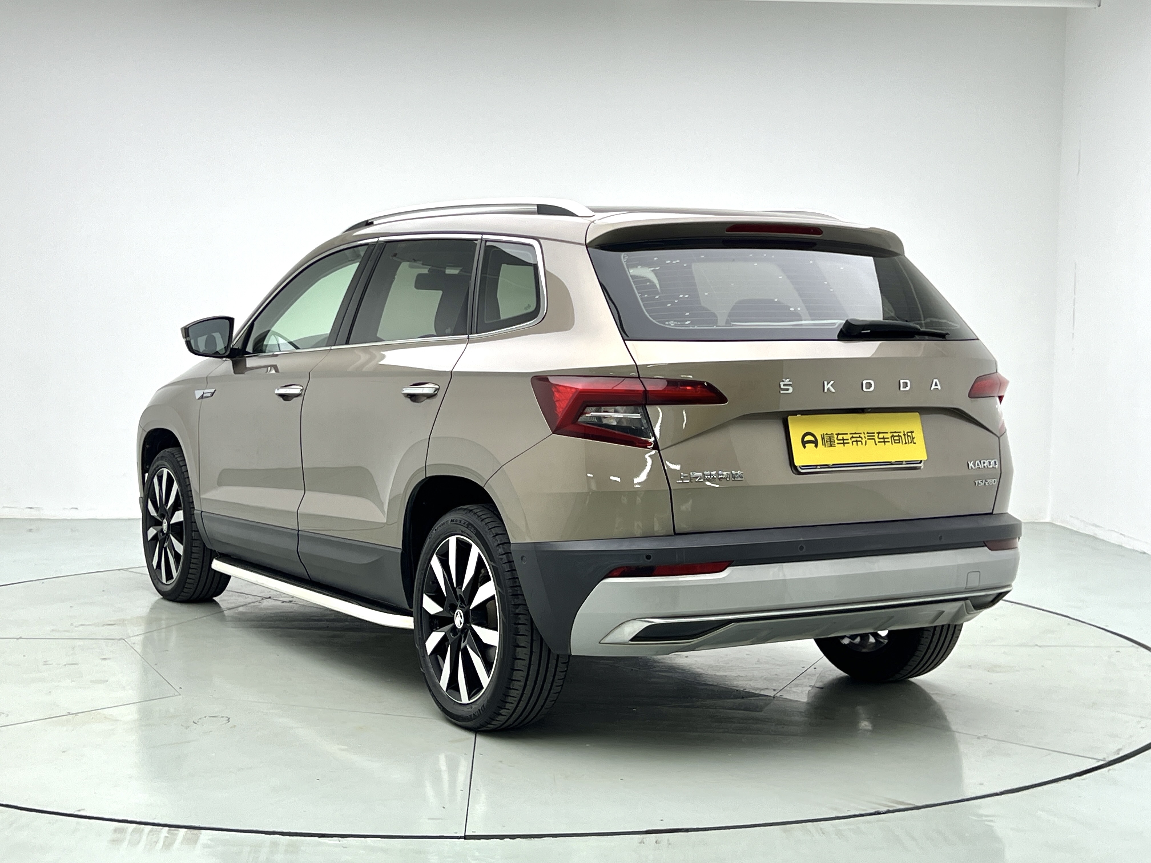 Skoda Karoq 2020 car image #5