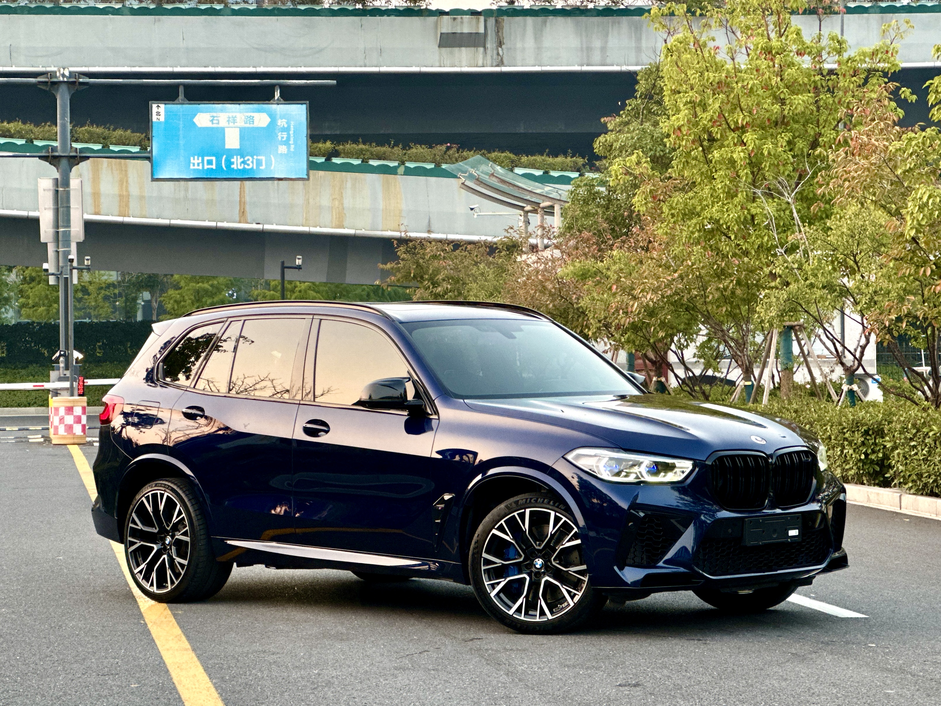 BMW X5 M 2021 car image #5
