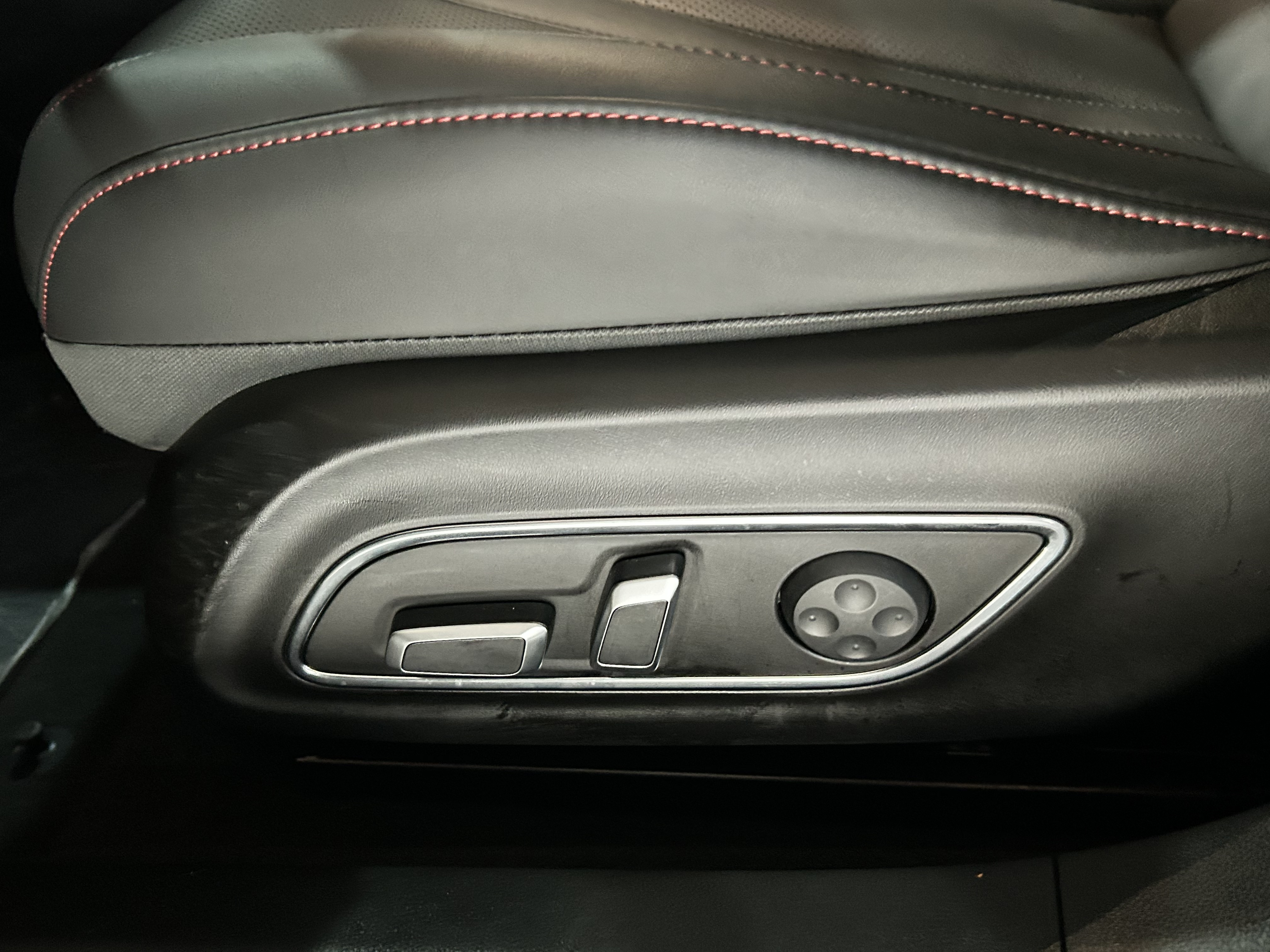 小鹏 小鹏P7 2021 汽车图片 #5