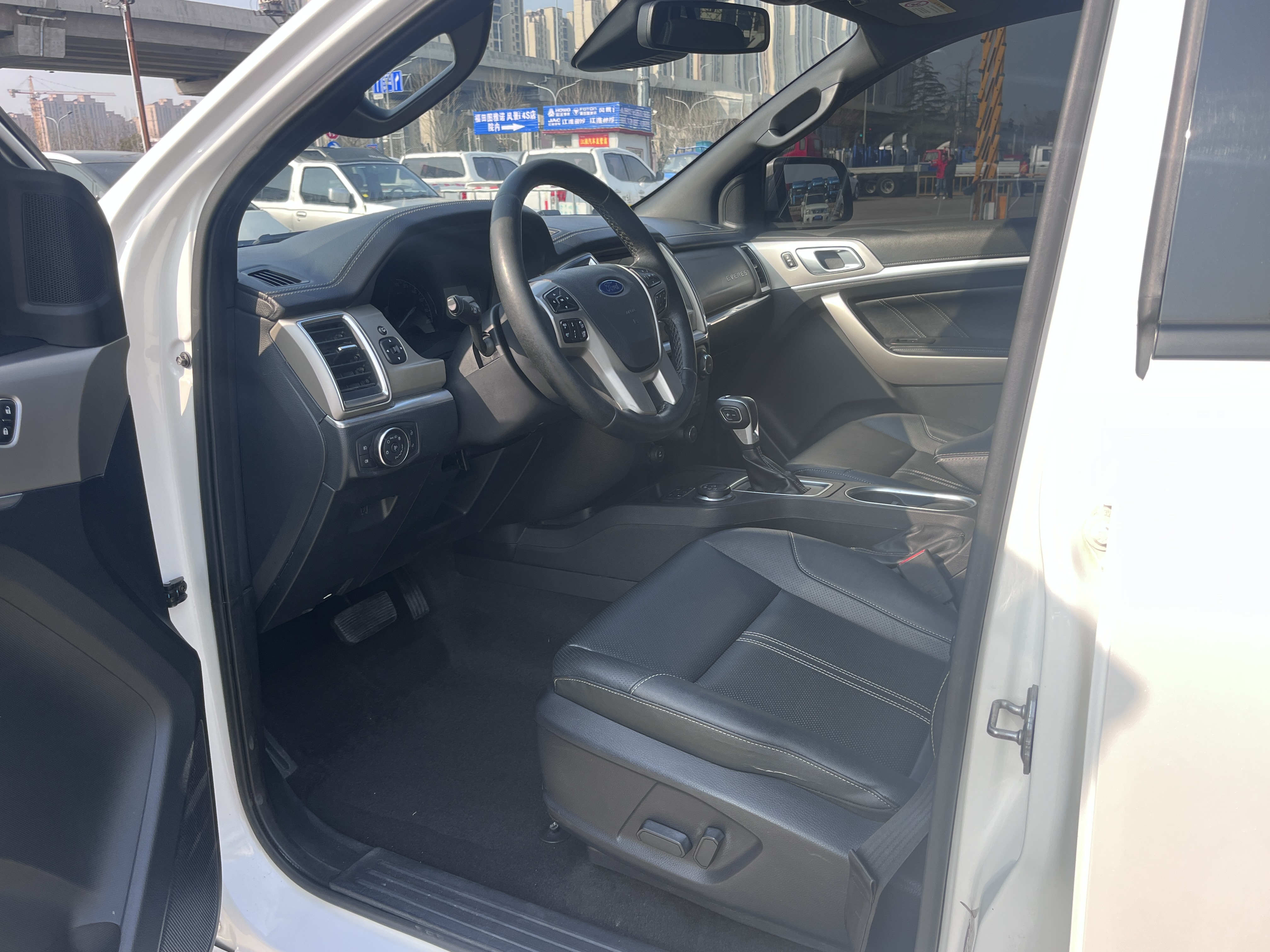 Ford Everest 2021 изображение автомобиля #5