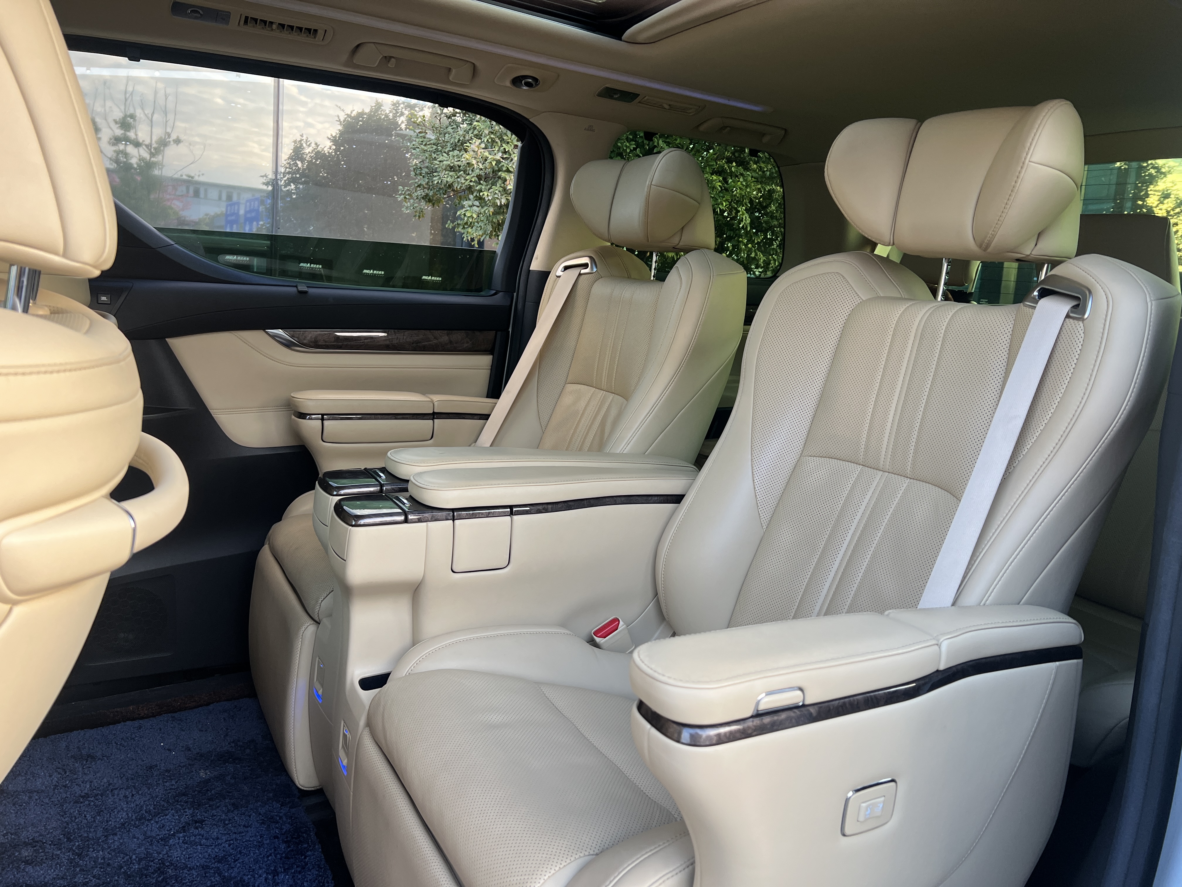 丰田 威尔法 2021 汽车图片 #5