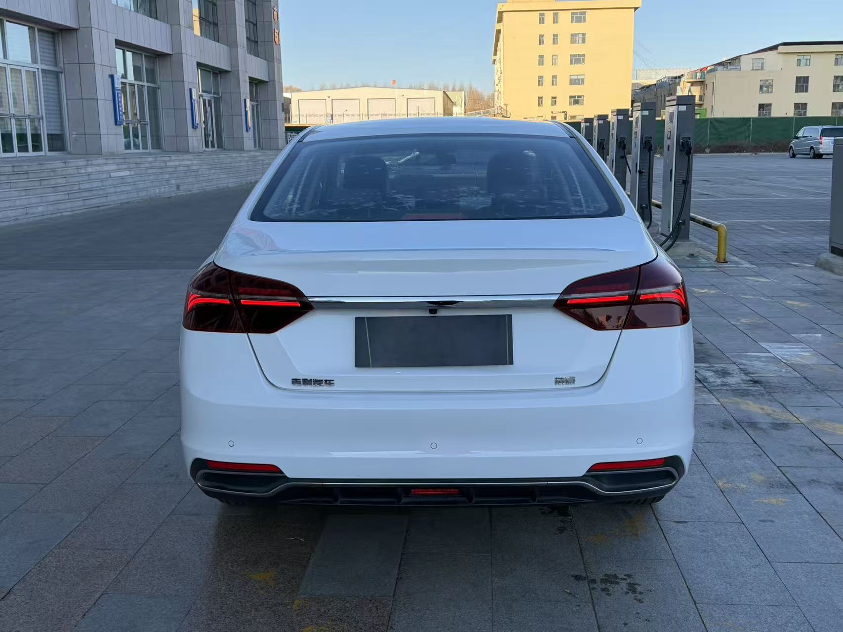 Emgrand 2020 #5 Emgrand 2020 car image #5